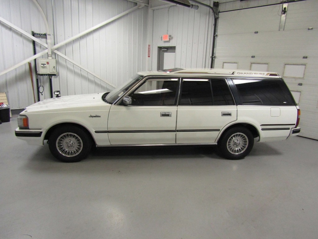 Used 1985 Toyota Crown Super Saloon Station Wagon