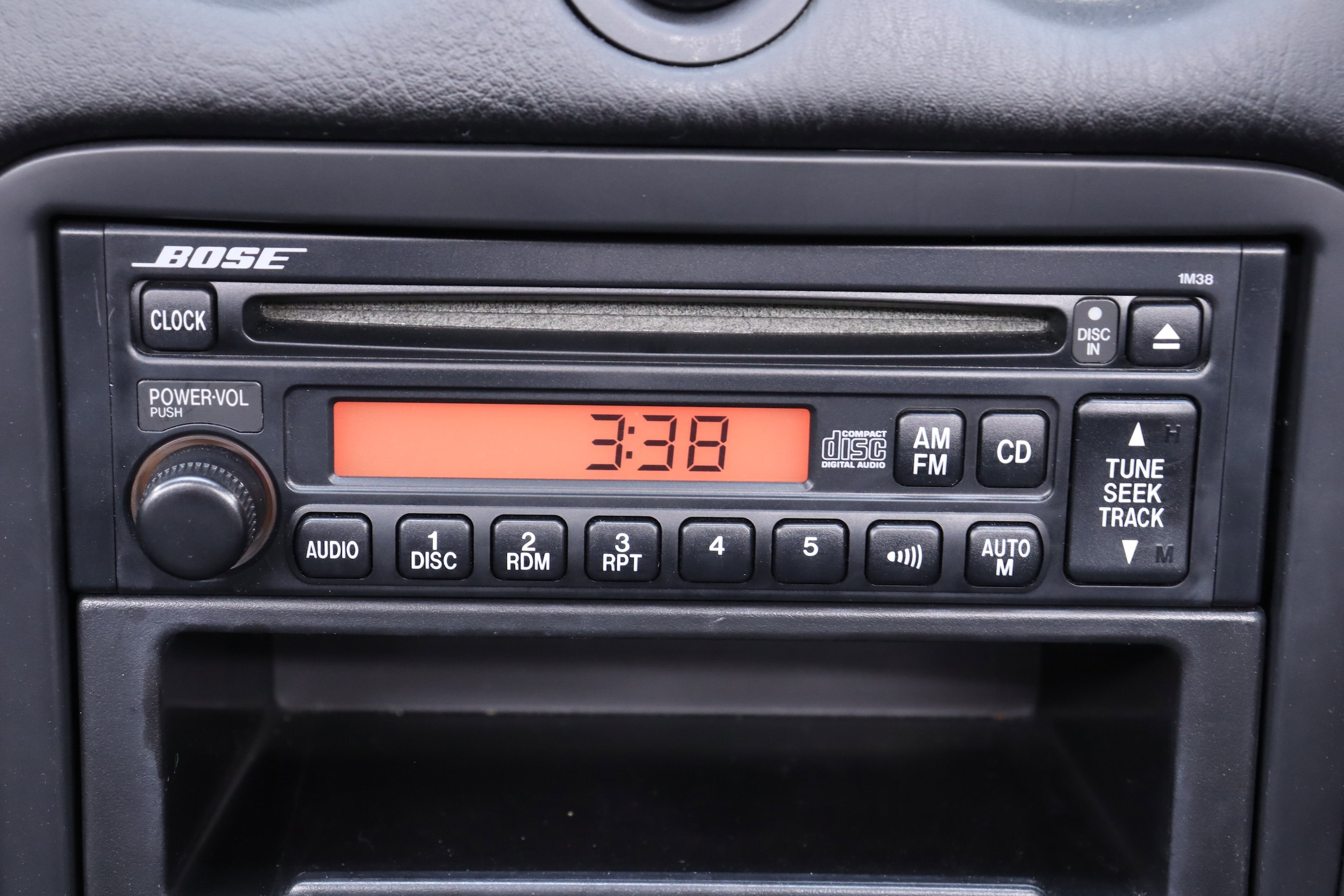 2000 Mazda Roadster 18