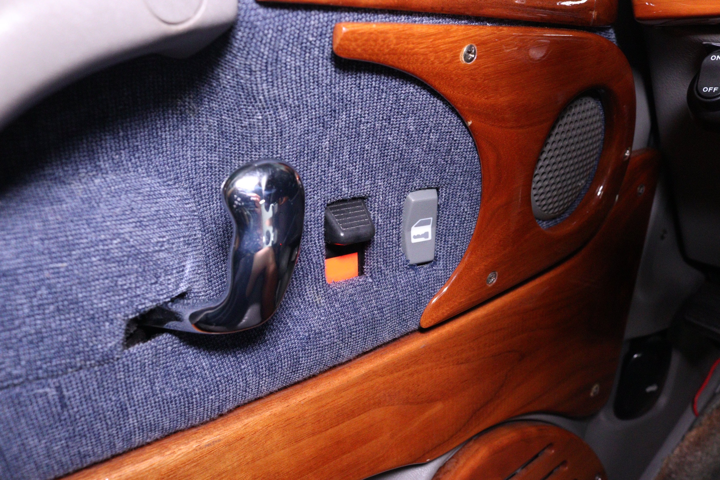 2001 Chevrolet Astro Cargo Van 67