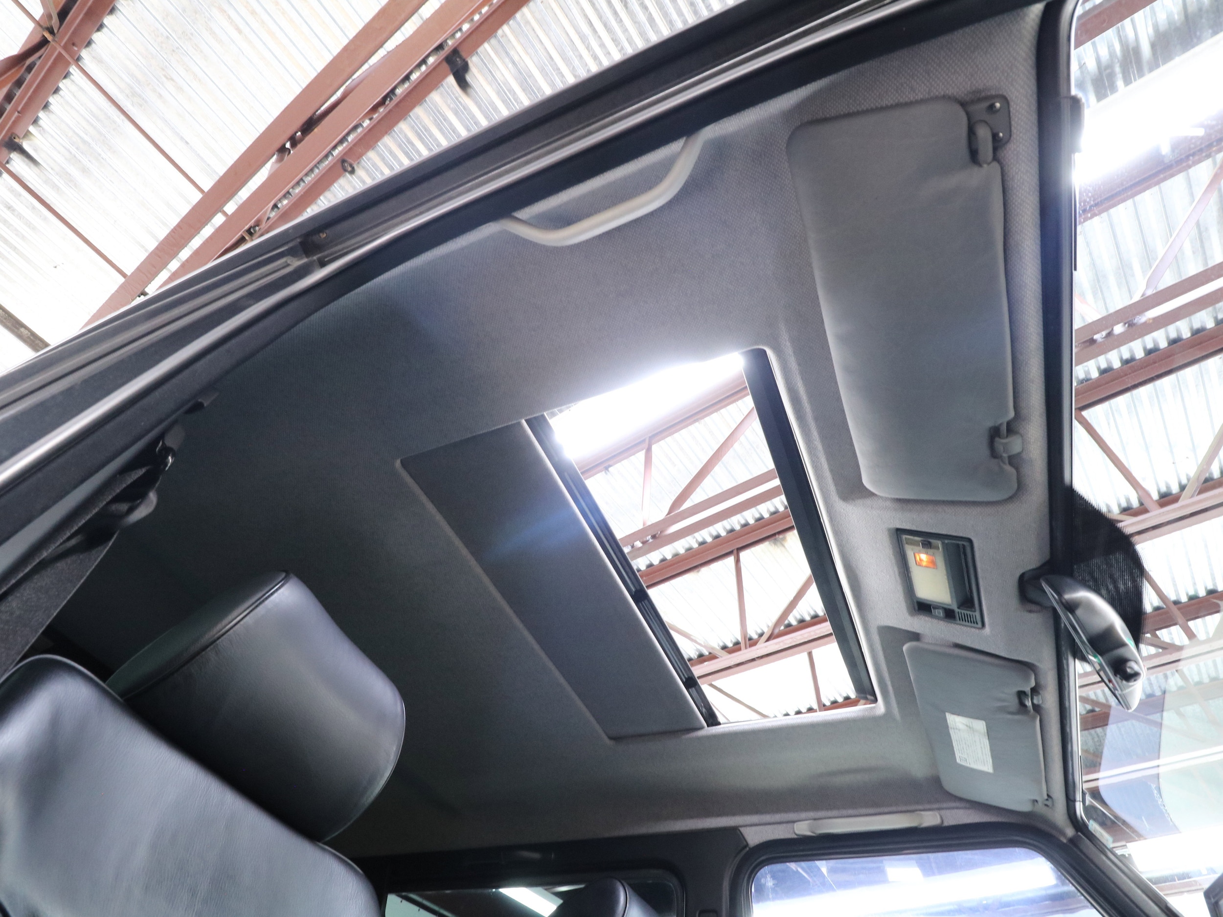 1995 Mercedes-Benz G320 44
