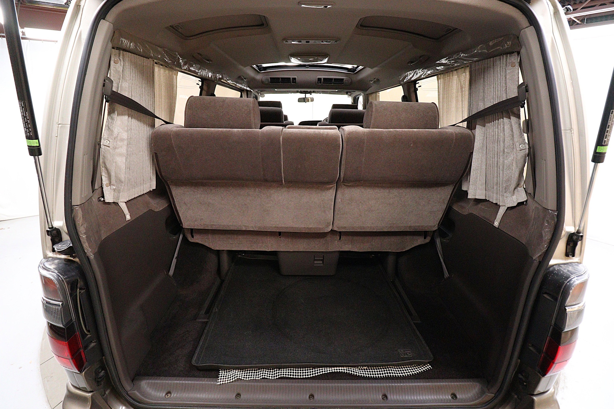 1997 Toyota Hiace 26