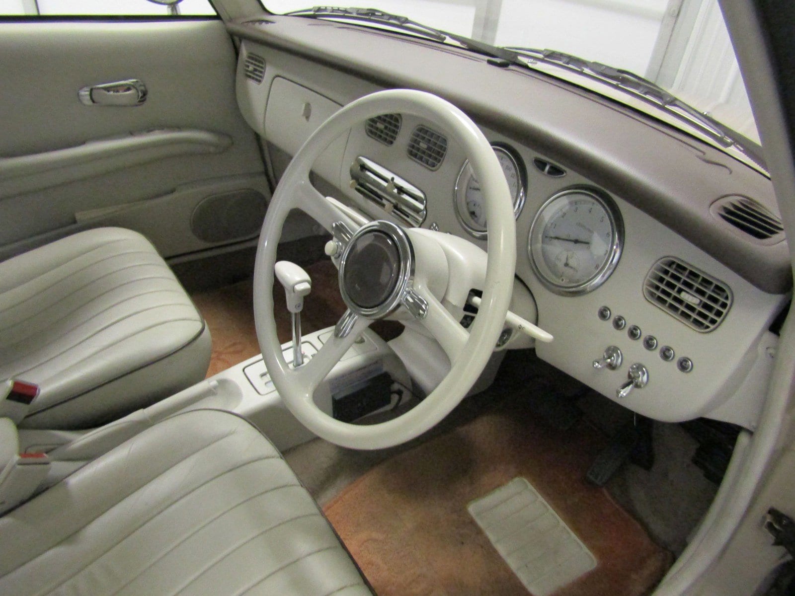 1991 Nissan Figaro 9