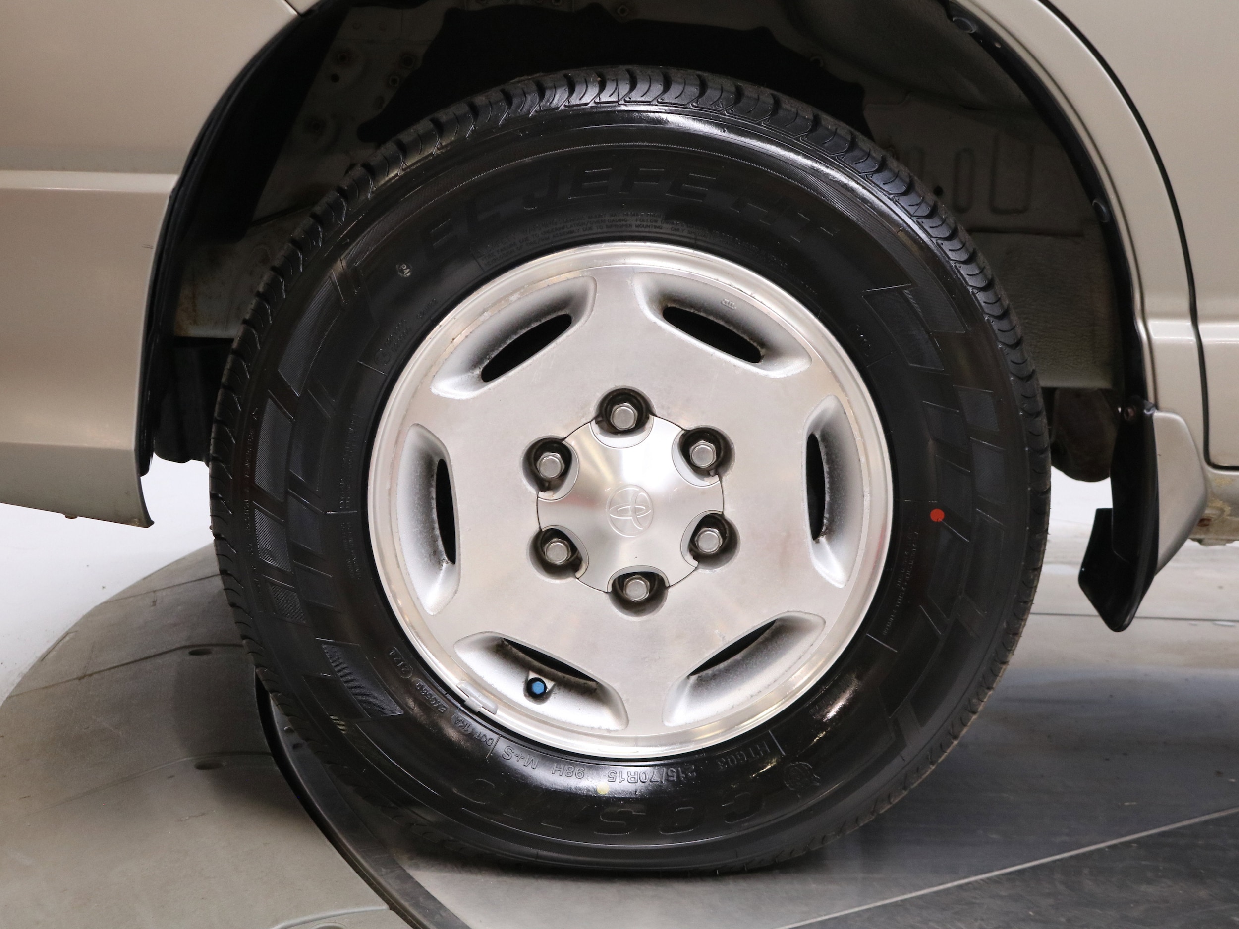 1999 Toyota Grand HiAce 33