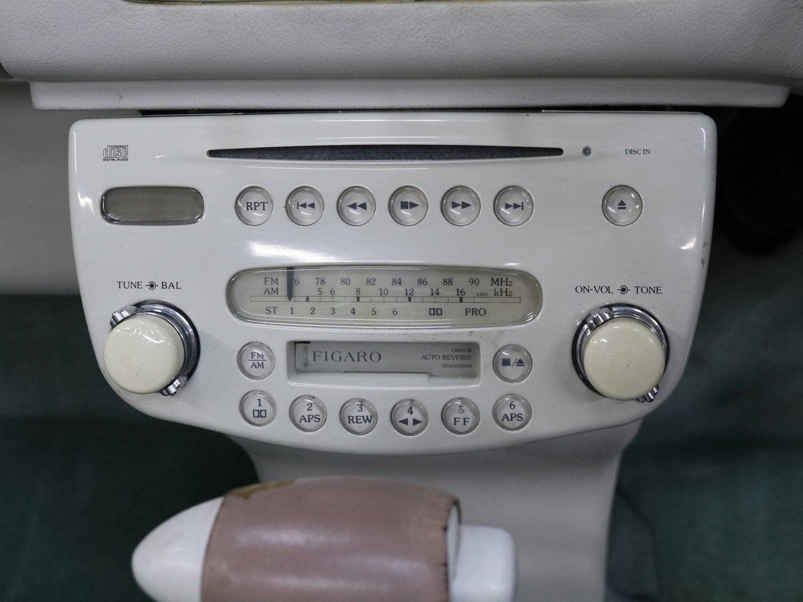 1991 Nissan Figaro 13