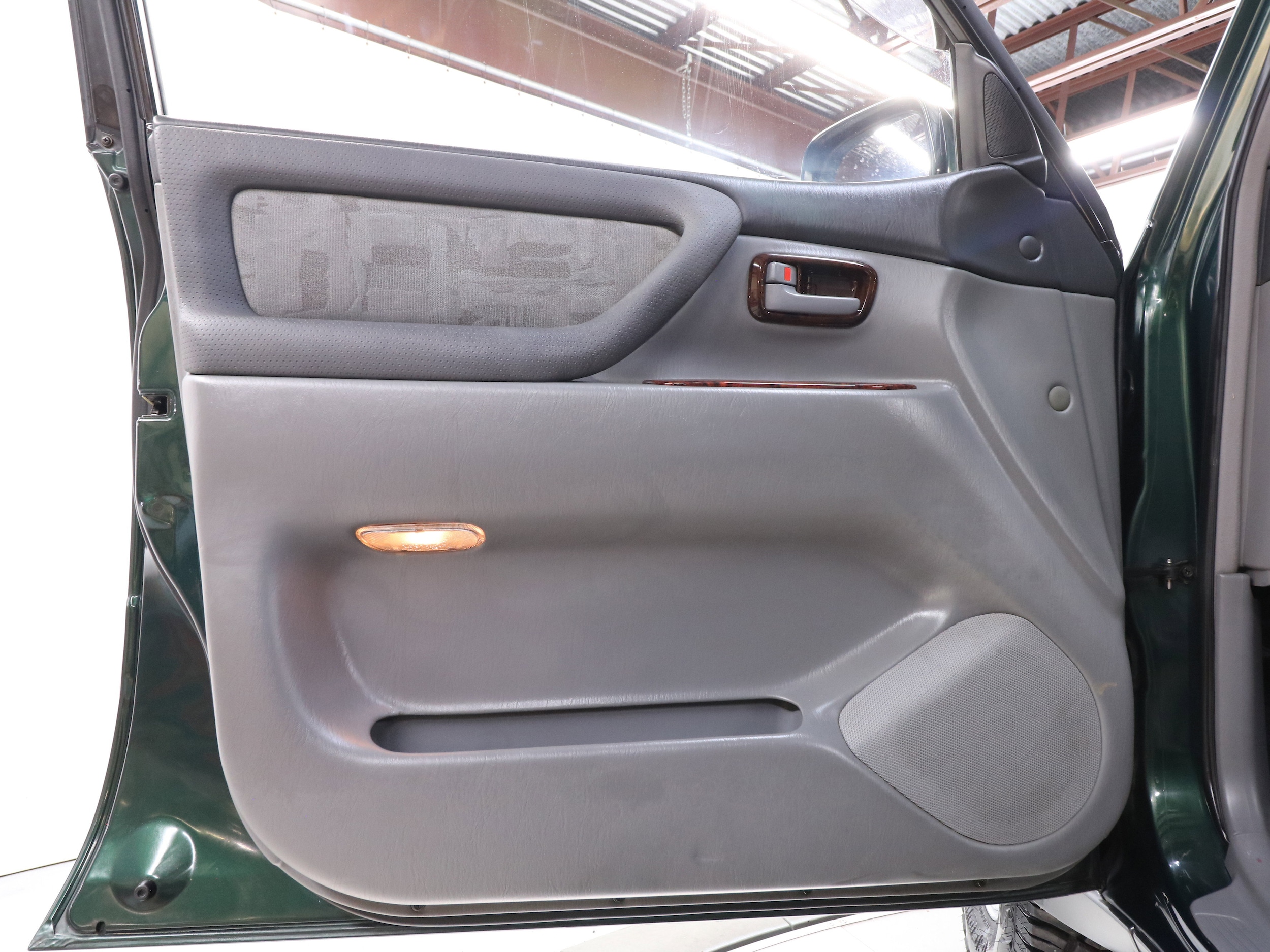 1998 Toyota Land Cruiser 21