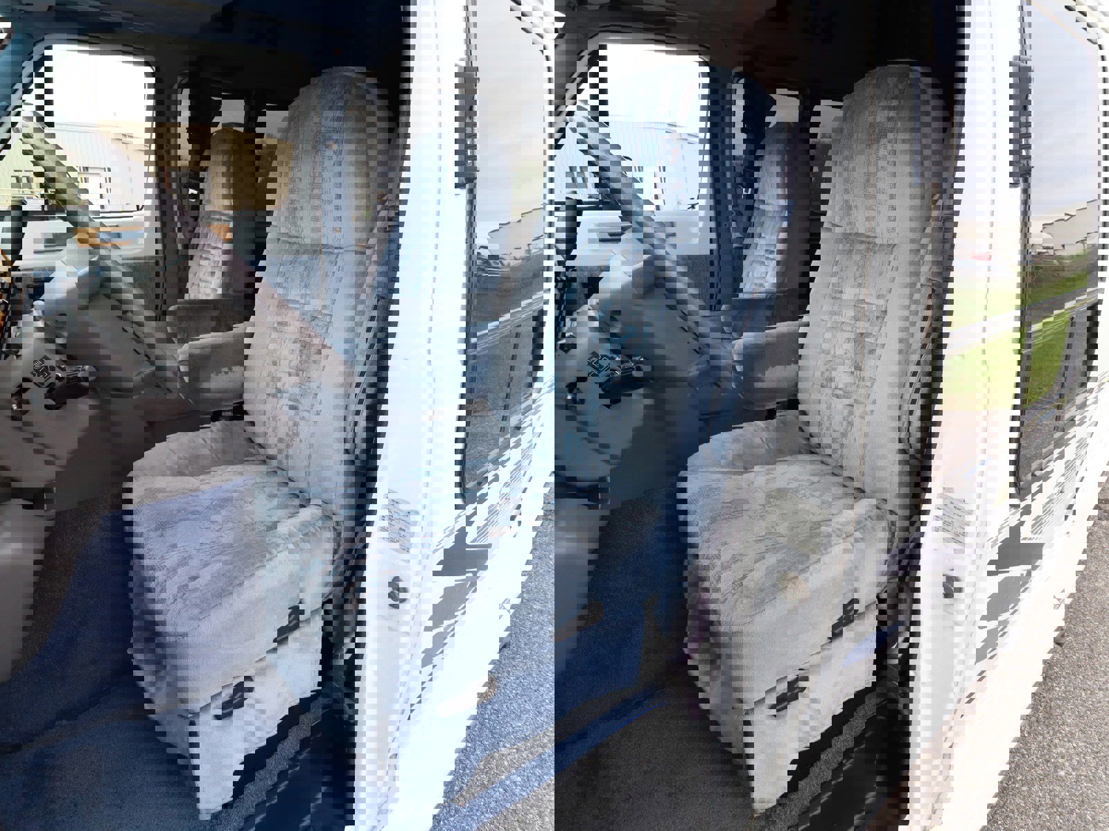 1996 Dodge Ram Van 17