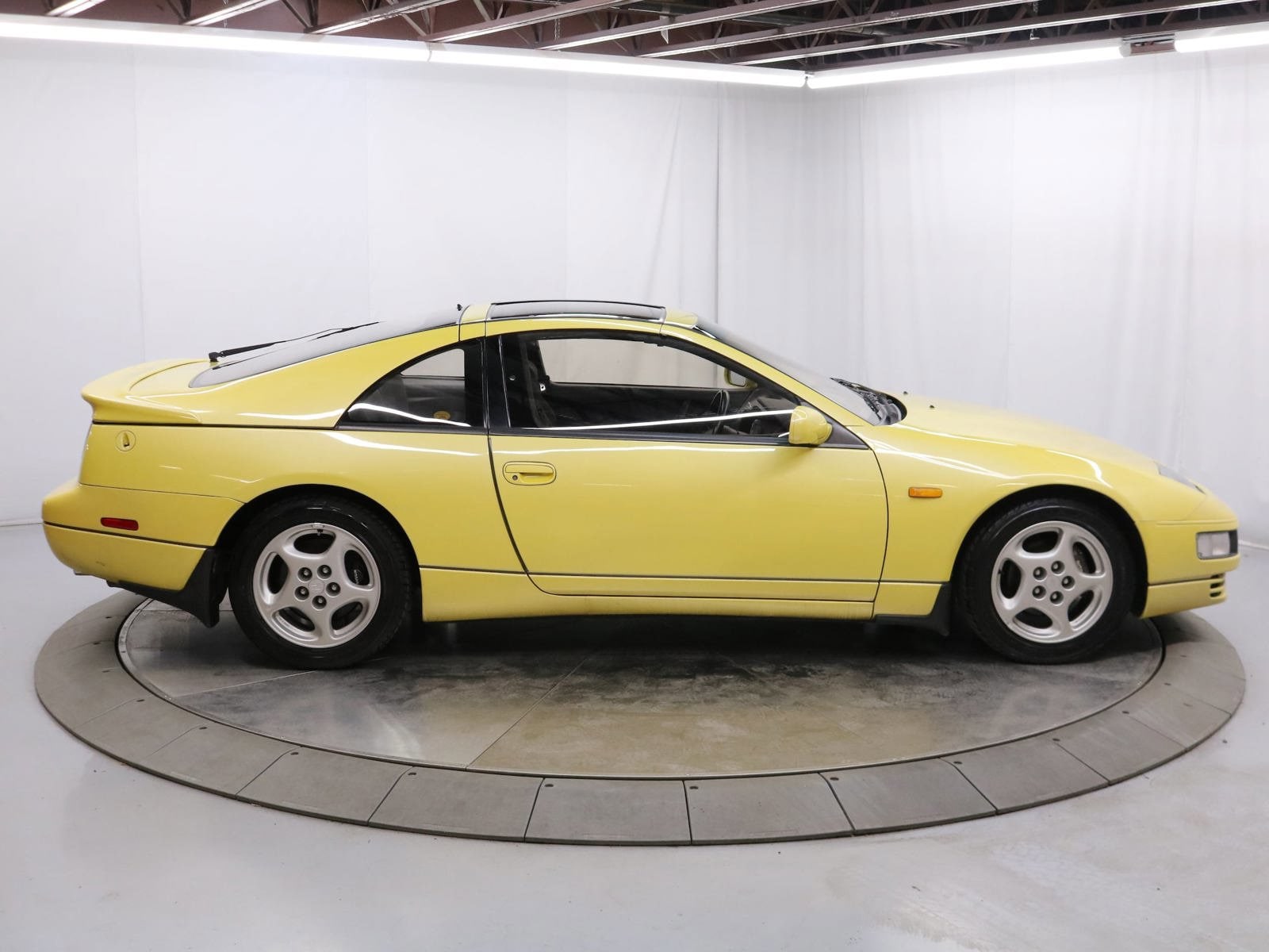IG2292 Nissan Fairlady Z (S130) Blue/Silver – ignition model
