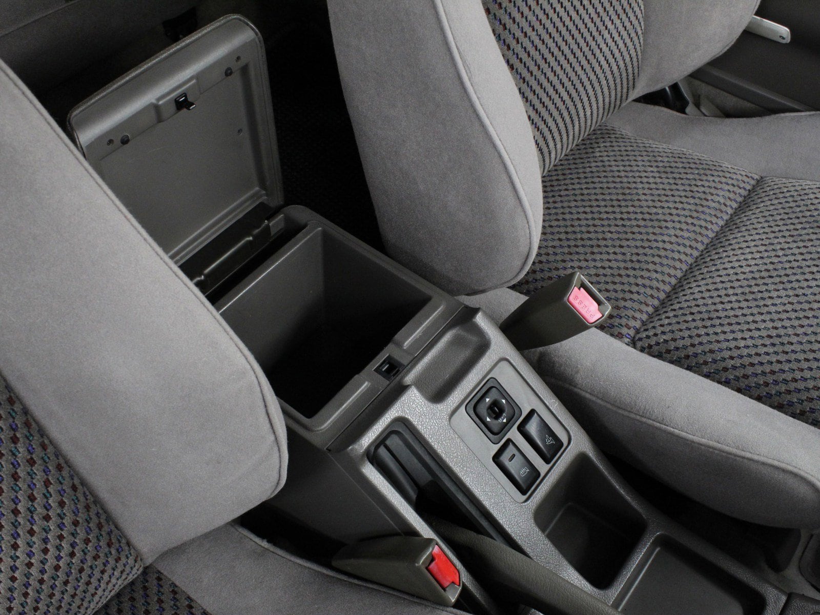1995 Isuzu Mu 35