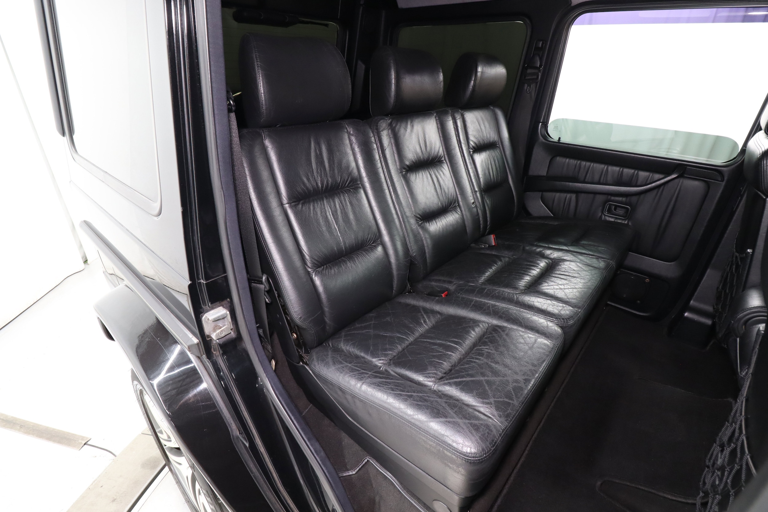 2000 Mercedes-Benz G500 23