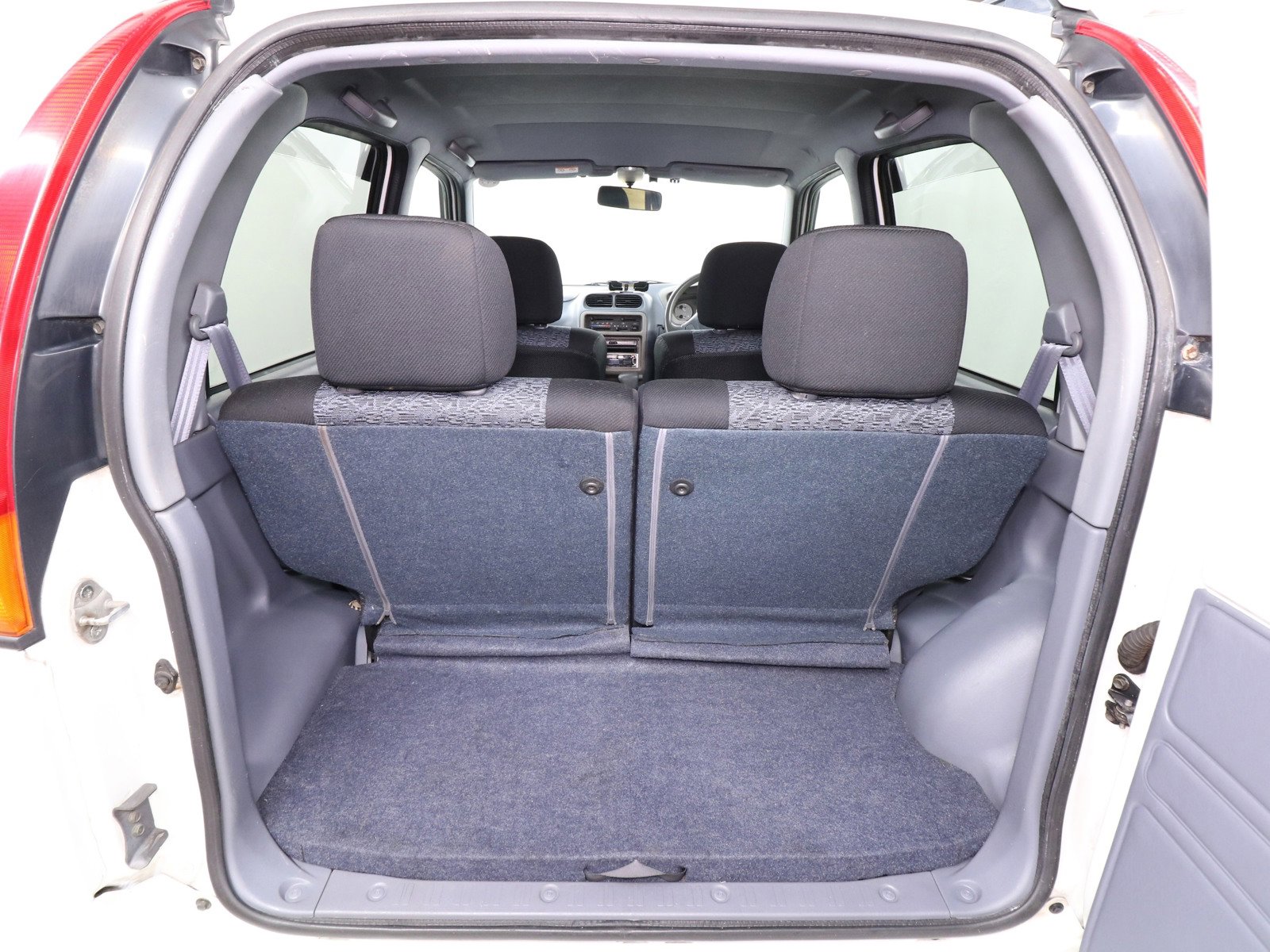 1999 Daihatsu Terios 28