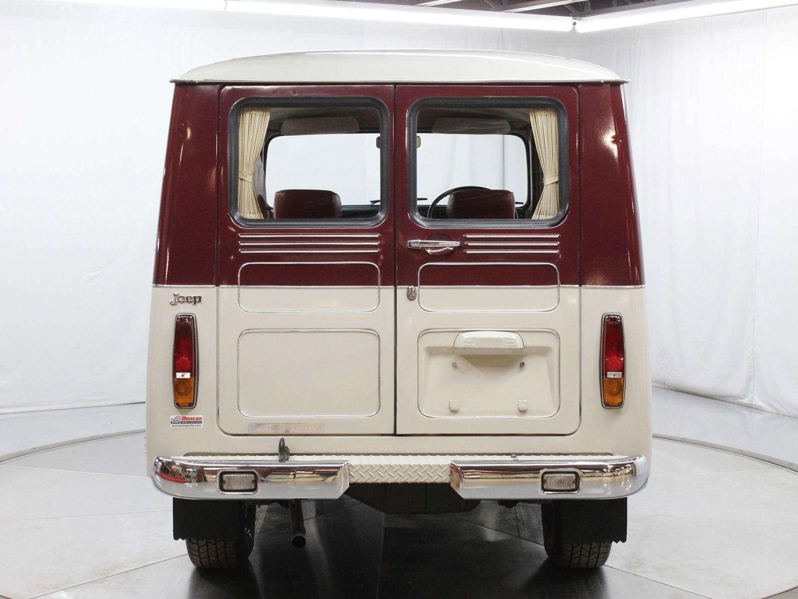 1976 Mitsubishi Jeep 6