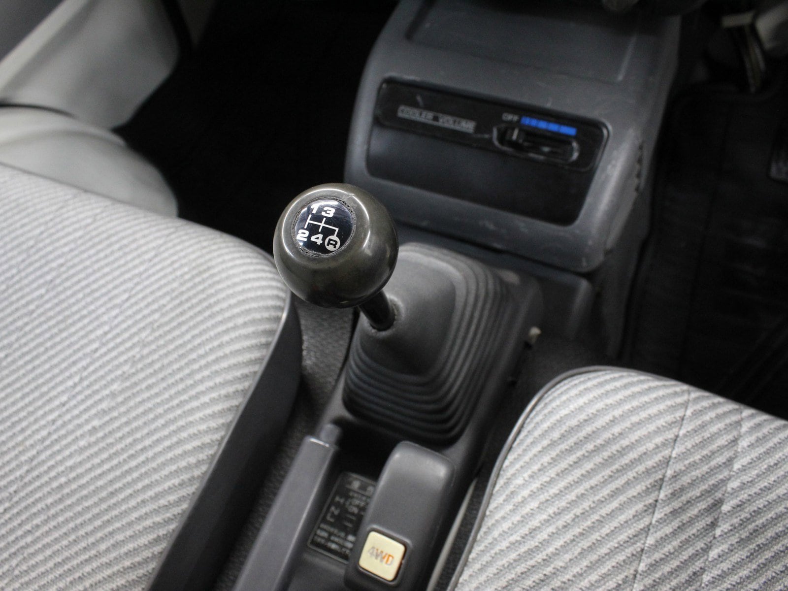 1993 Daihatsu Hijet w A/C 11