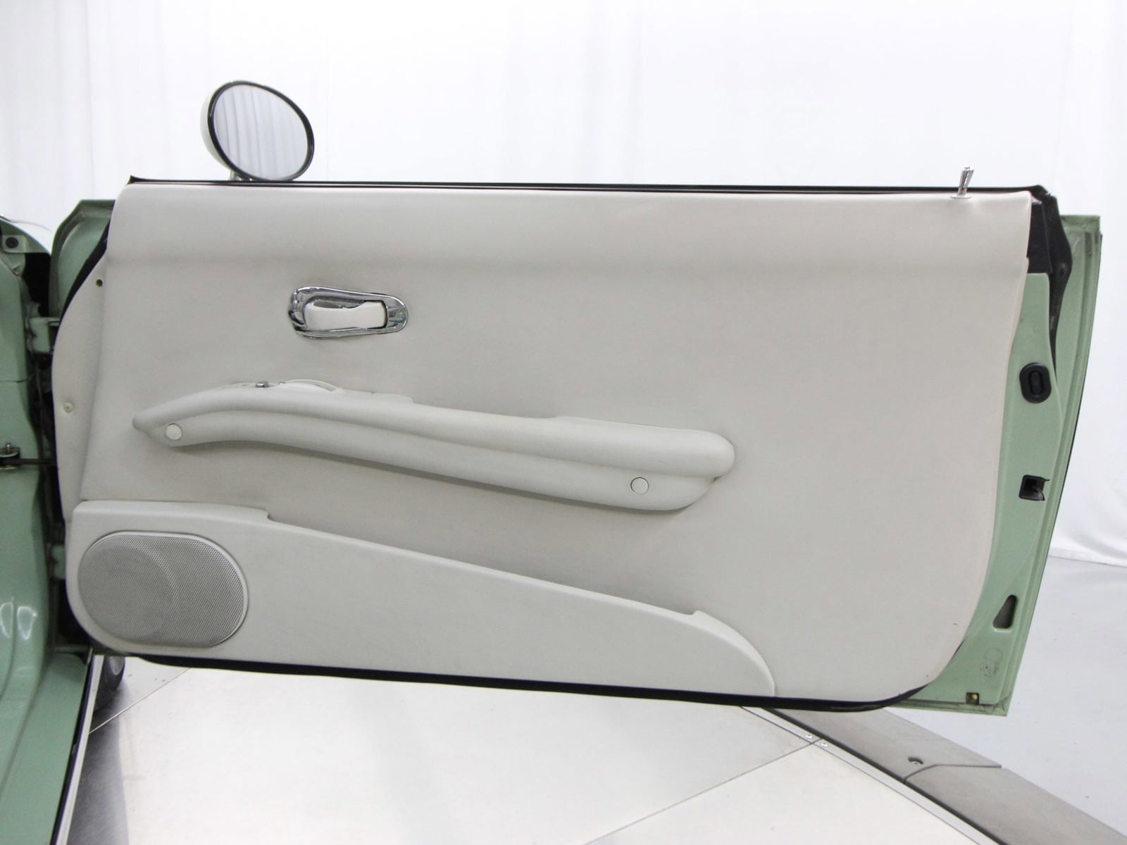 1991 Nissan Figaro 26