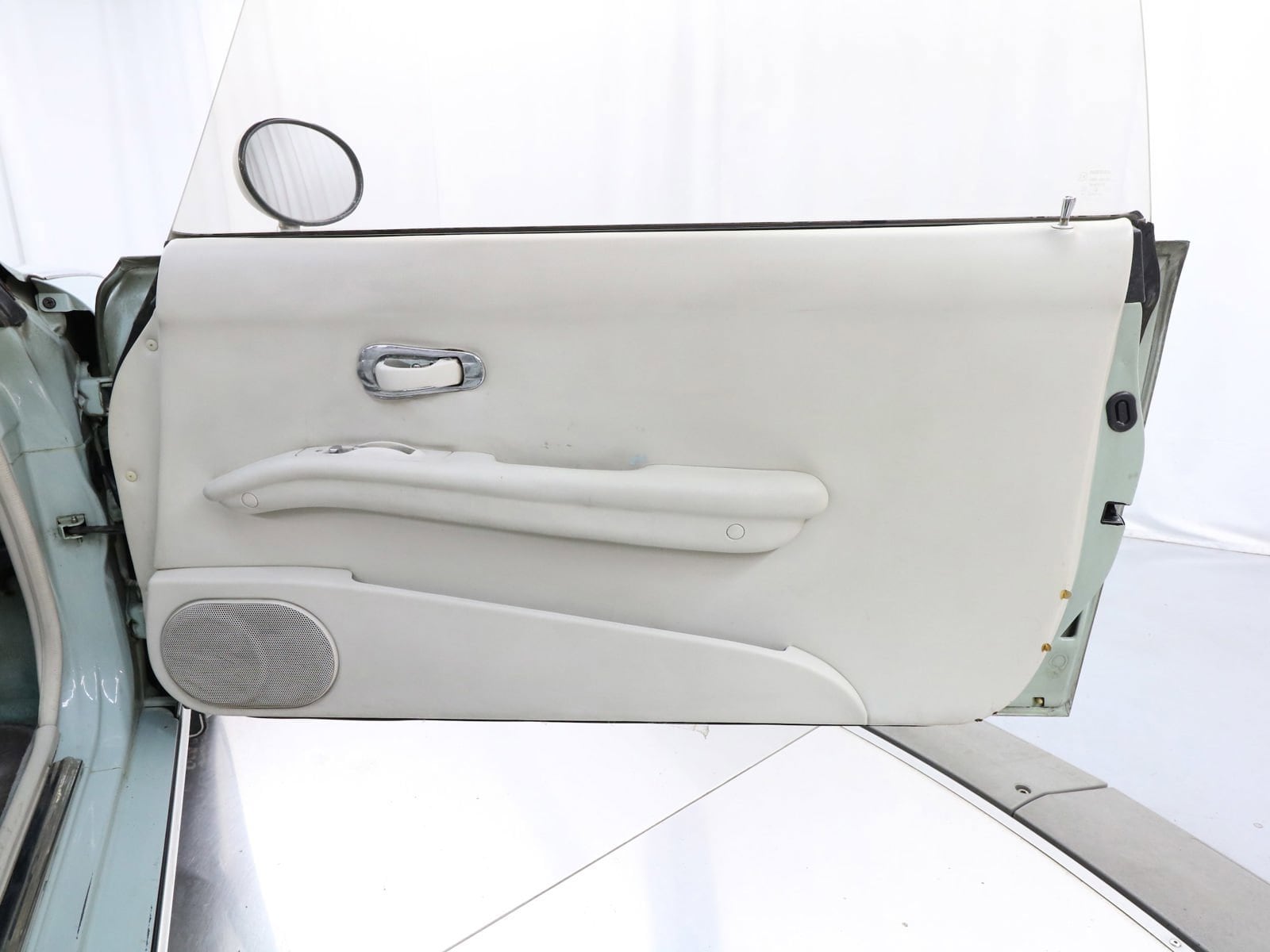 1991 Nissan Figaro 21