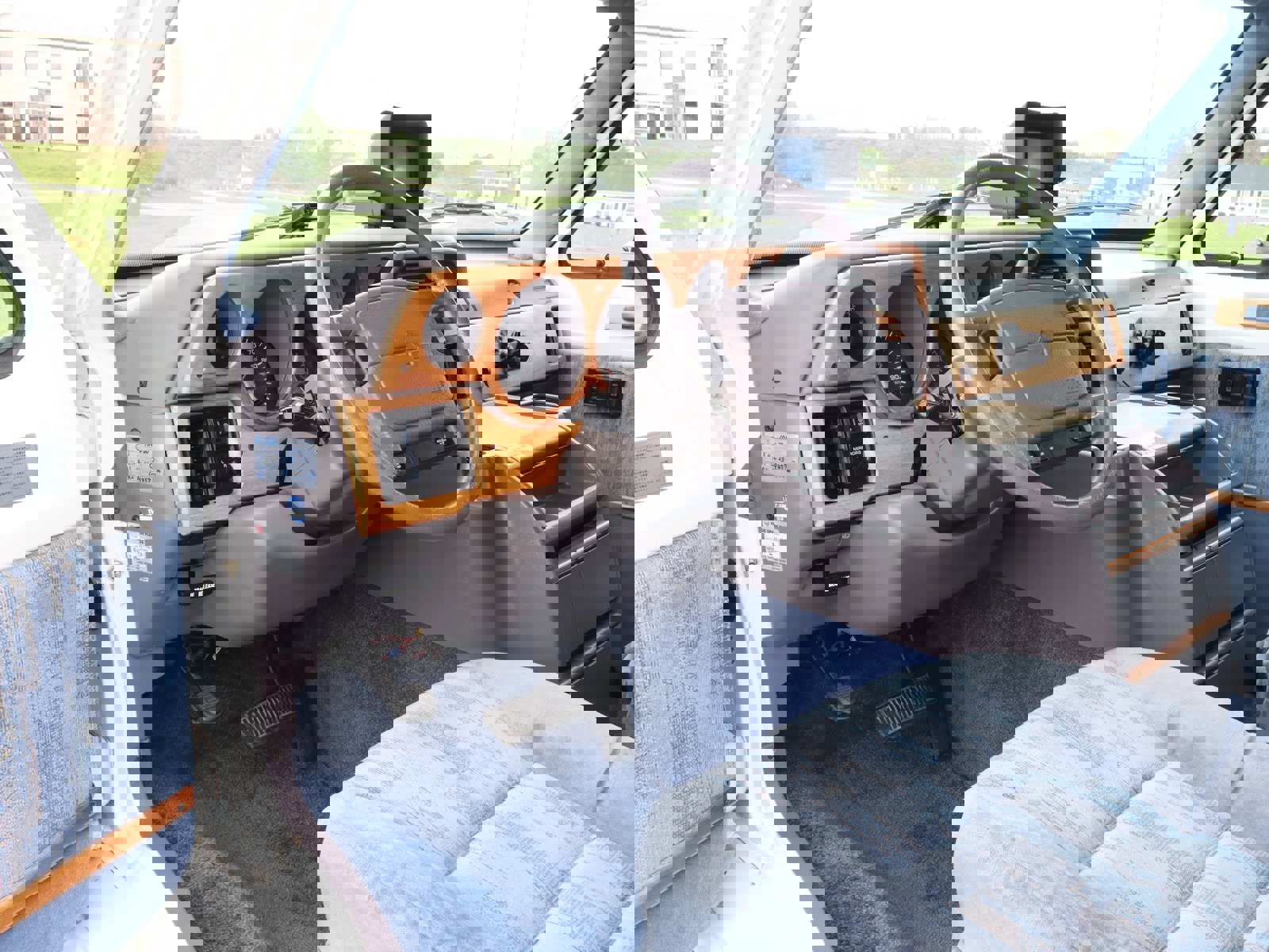 1996 Dodge Ram Van 9