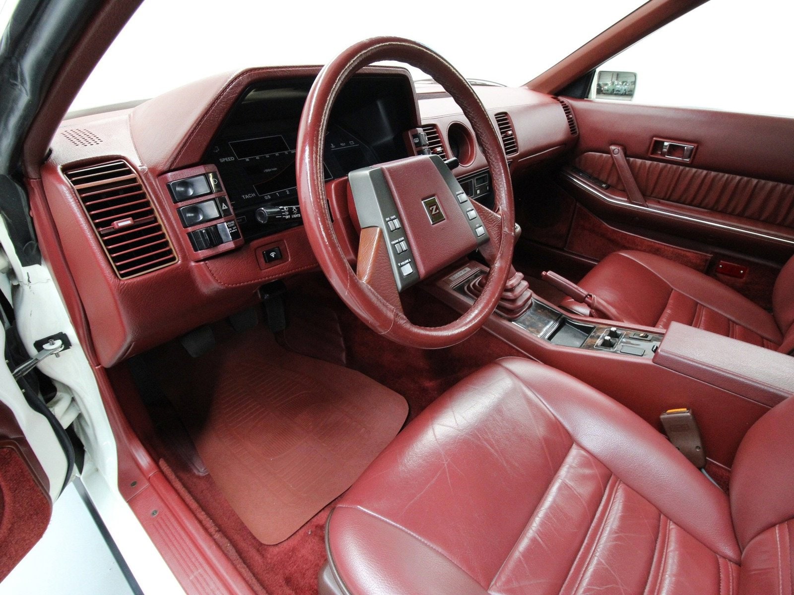 1985 Nissan 300ZX 10