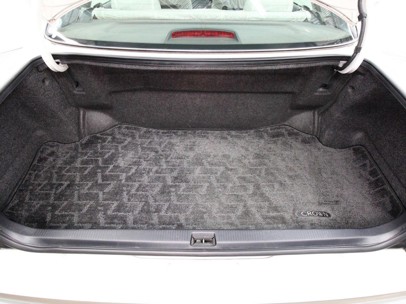 1997 Toyota Crown 29