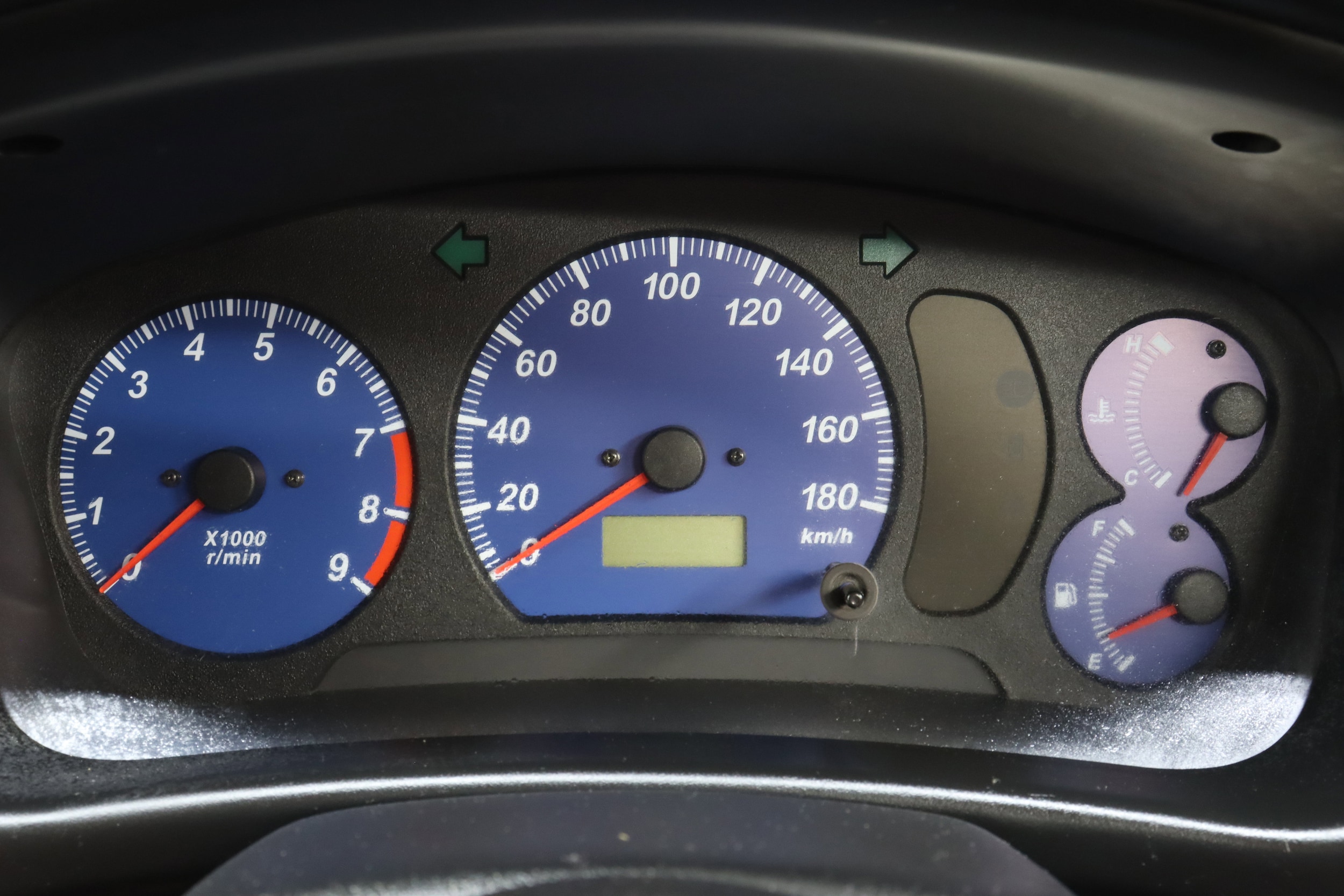 1999 Mitsubishi Lancer 11