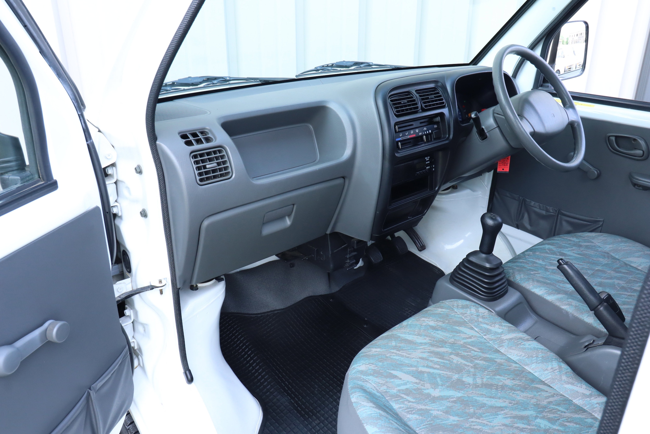 2000 Suzuki Carry 15