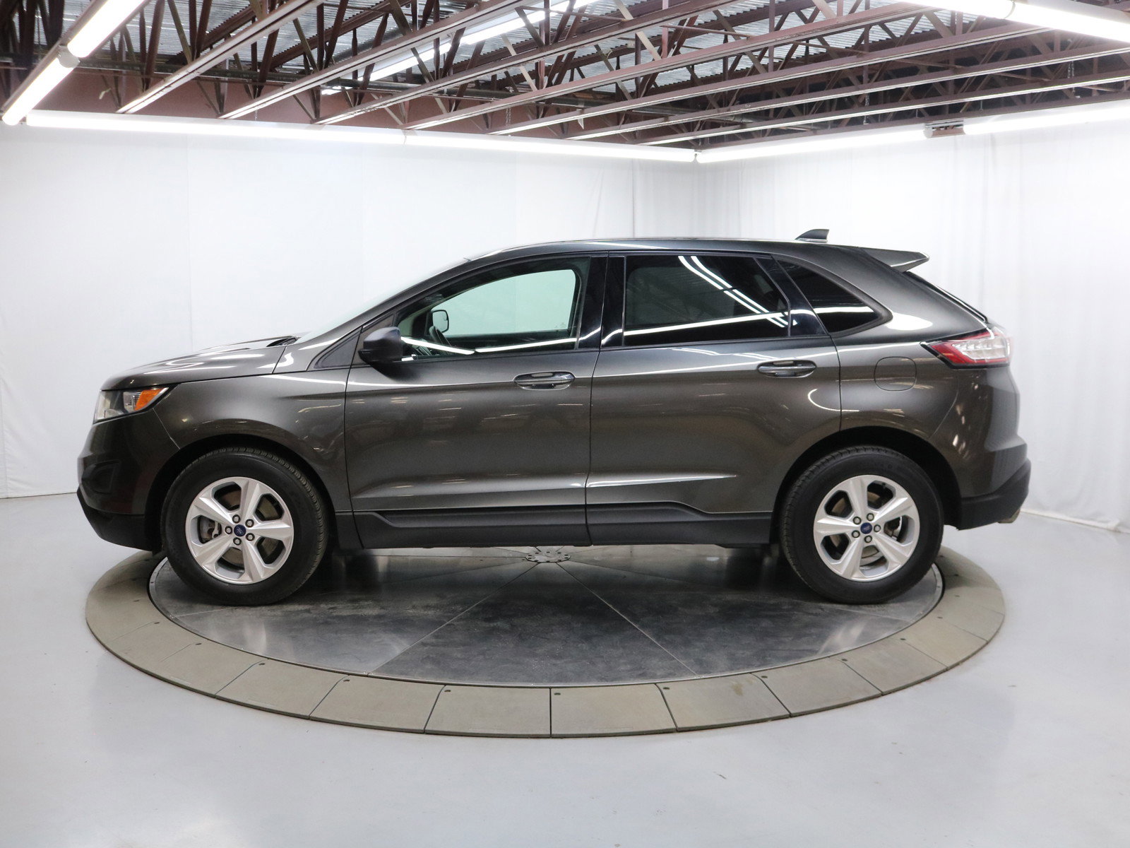 2017 Ford Edge 4