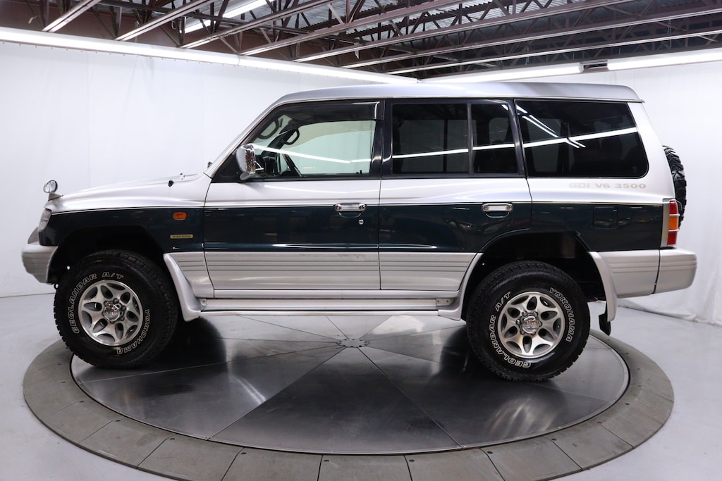 Used 1998 Mitsubishi Pajero SUV