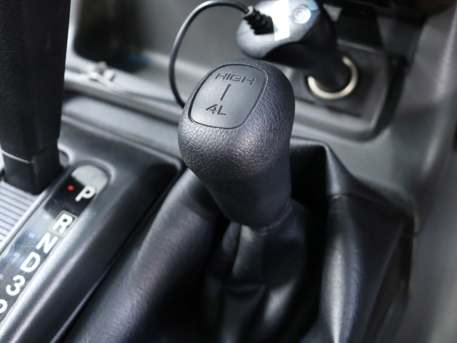1998 Isuzu Wizard 15