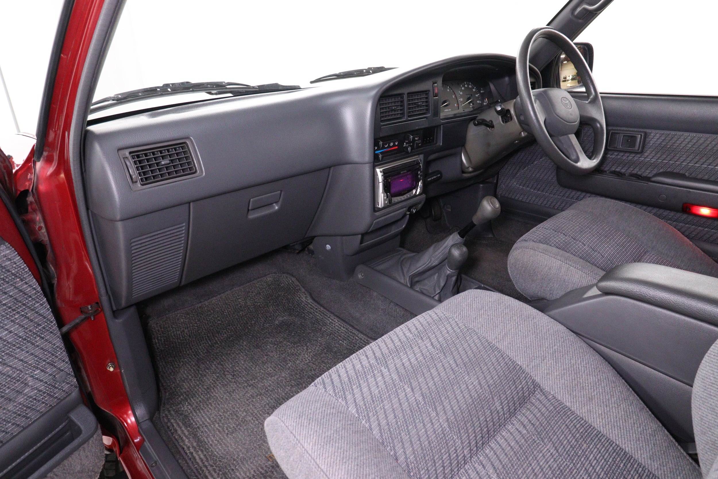 1993 Toyota Hilux 16