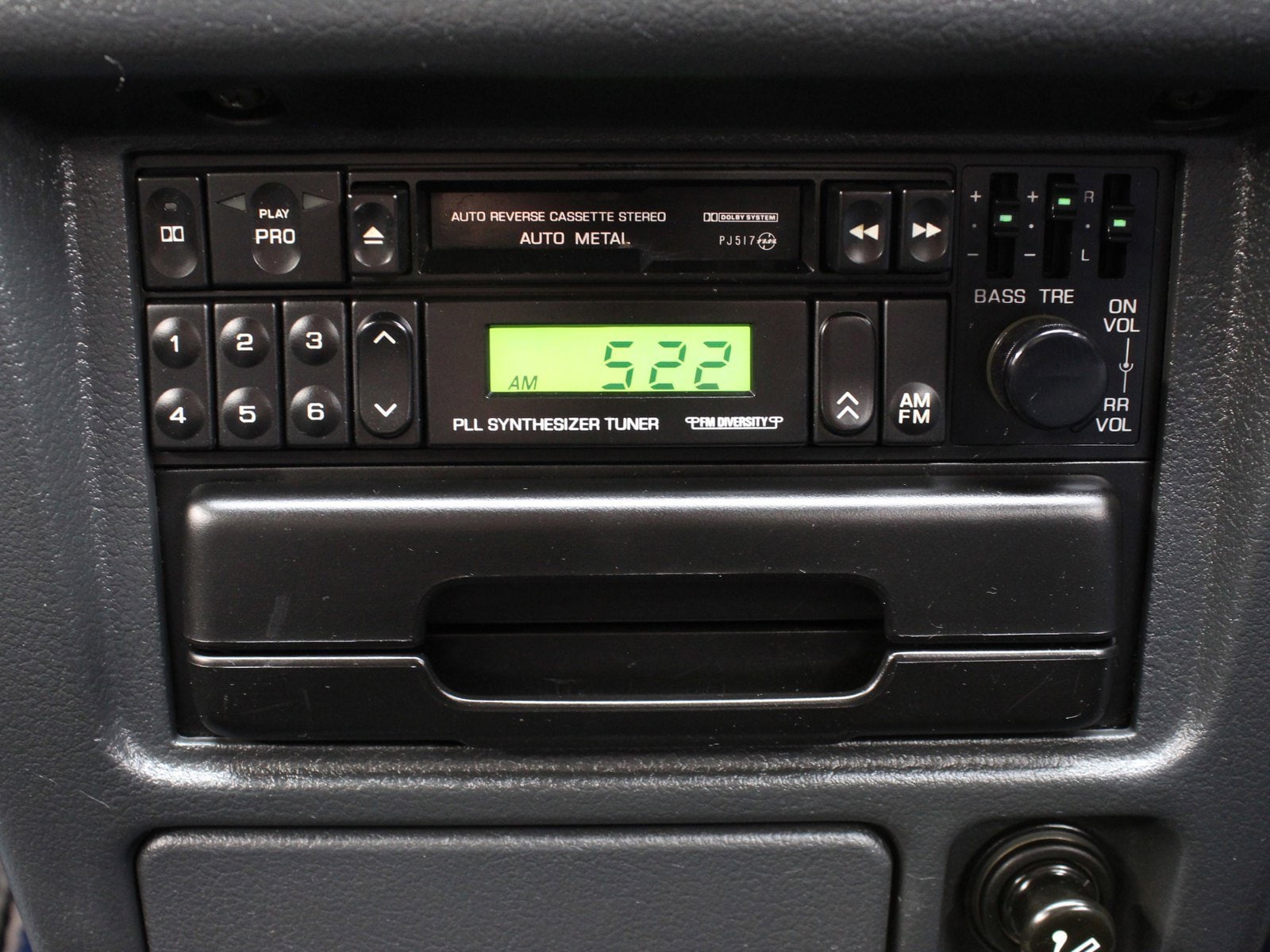 1987 Nissan Bluebird 13