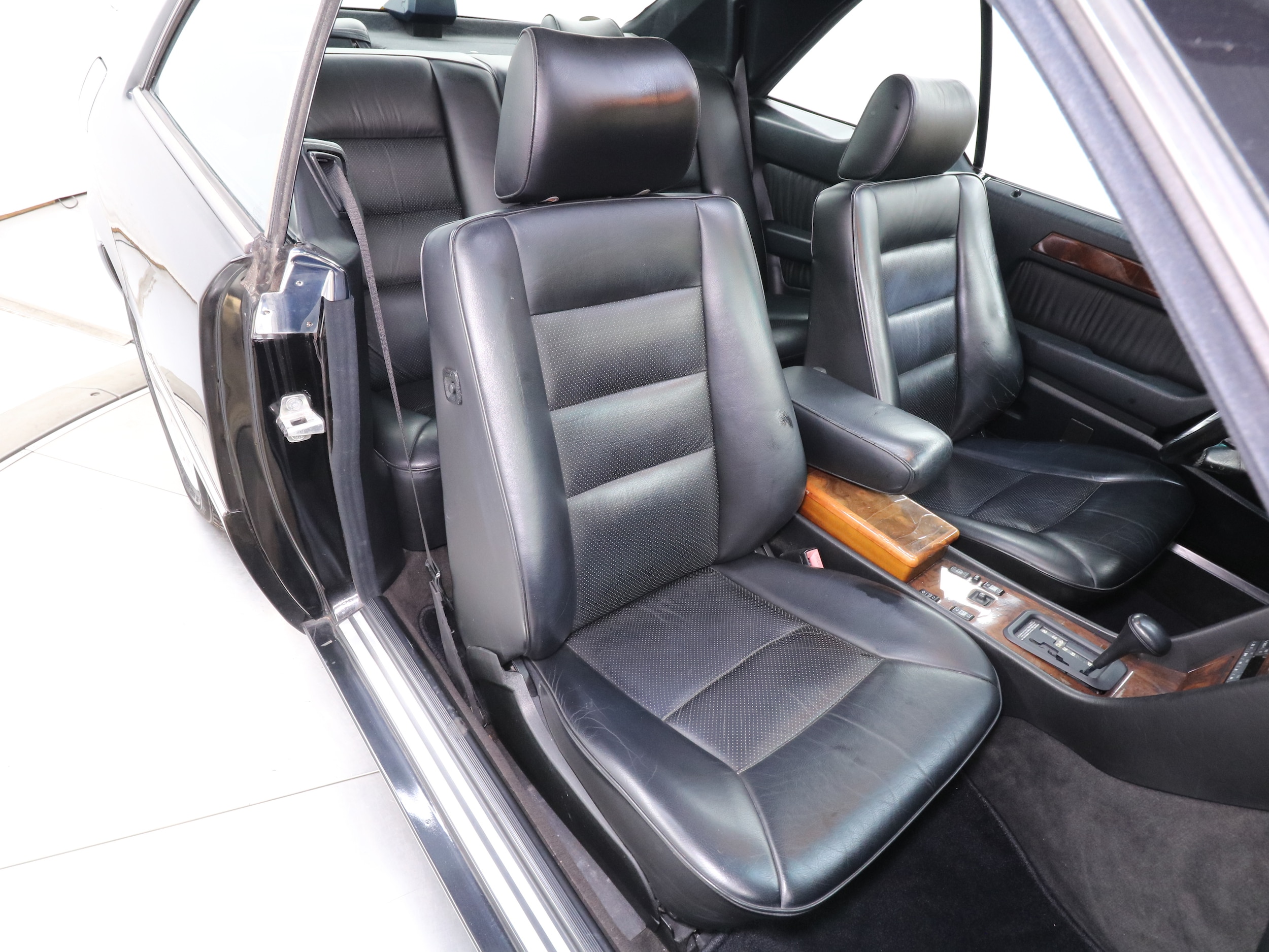1992 Mercedes-Benz 300CE 17