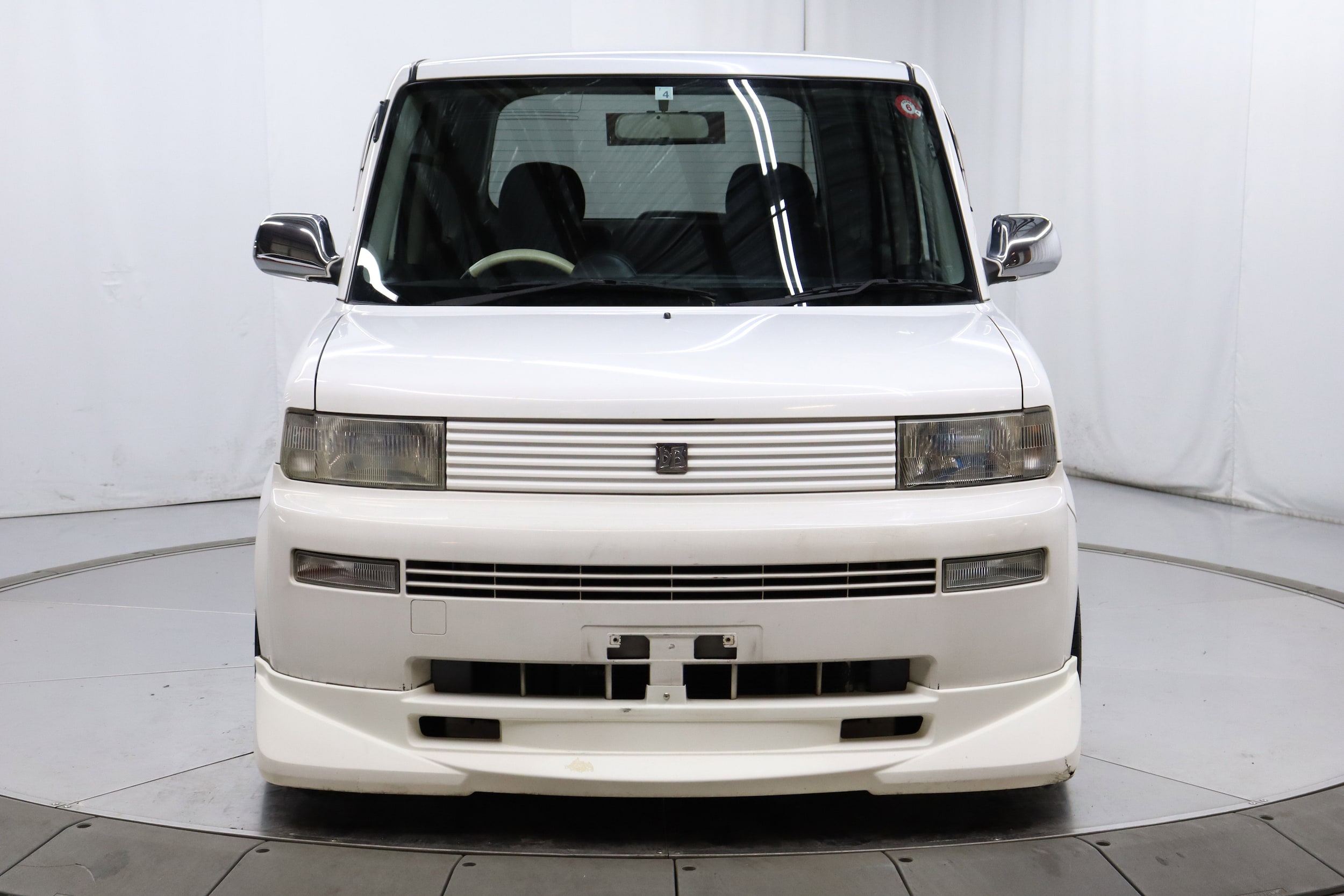 2000 Toyota bB 3