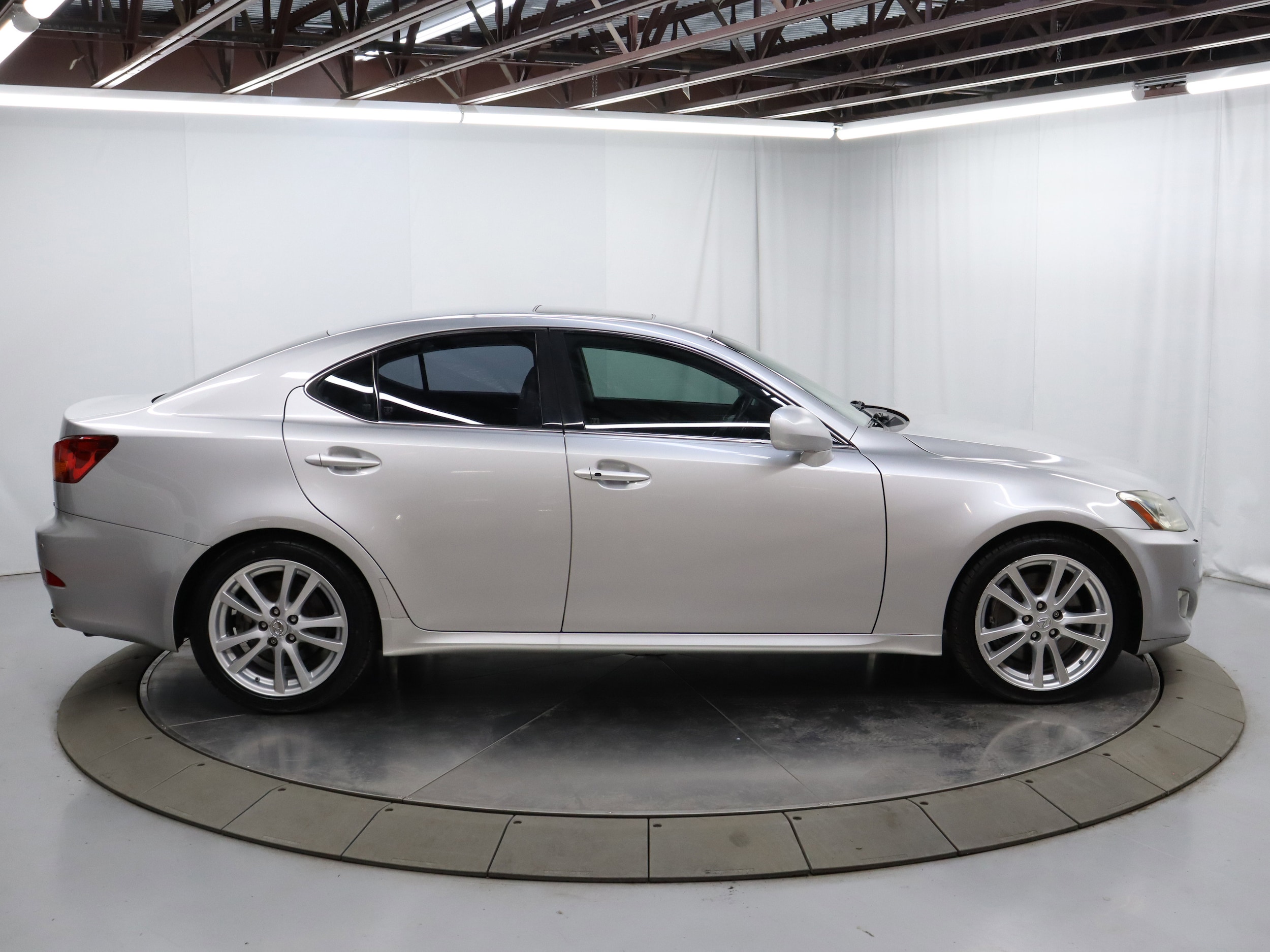 2006 Lexus IS 350 8