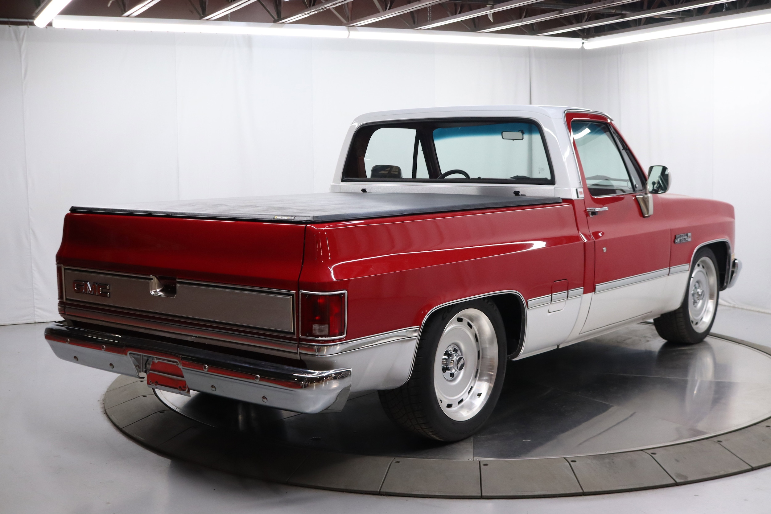 1983 GMC Sierra 9