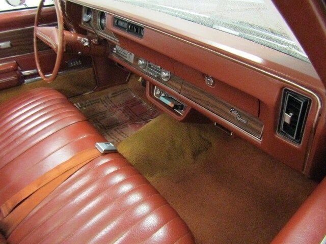 1971 Oldsmobile Cutlass Supreme 21