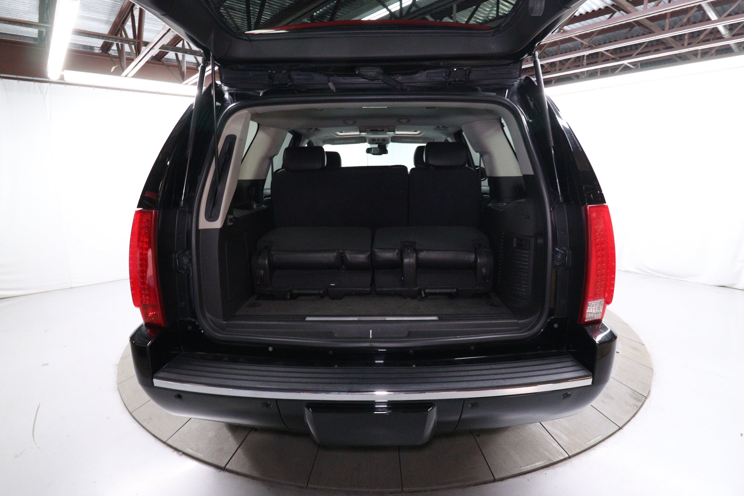 2007 Cadillac Escalade 32