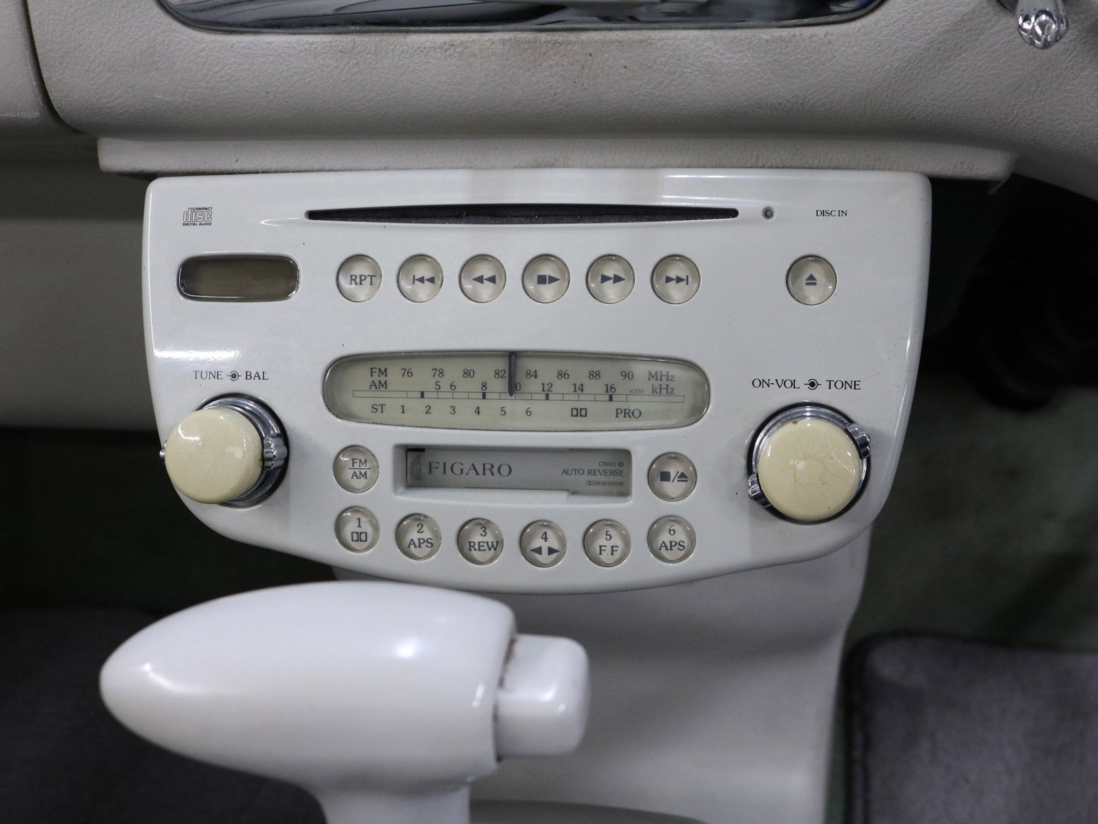 1992 Nissan Figaro 15