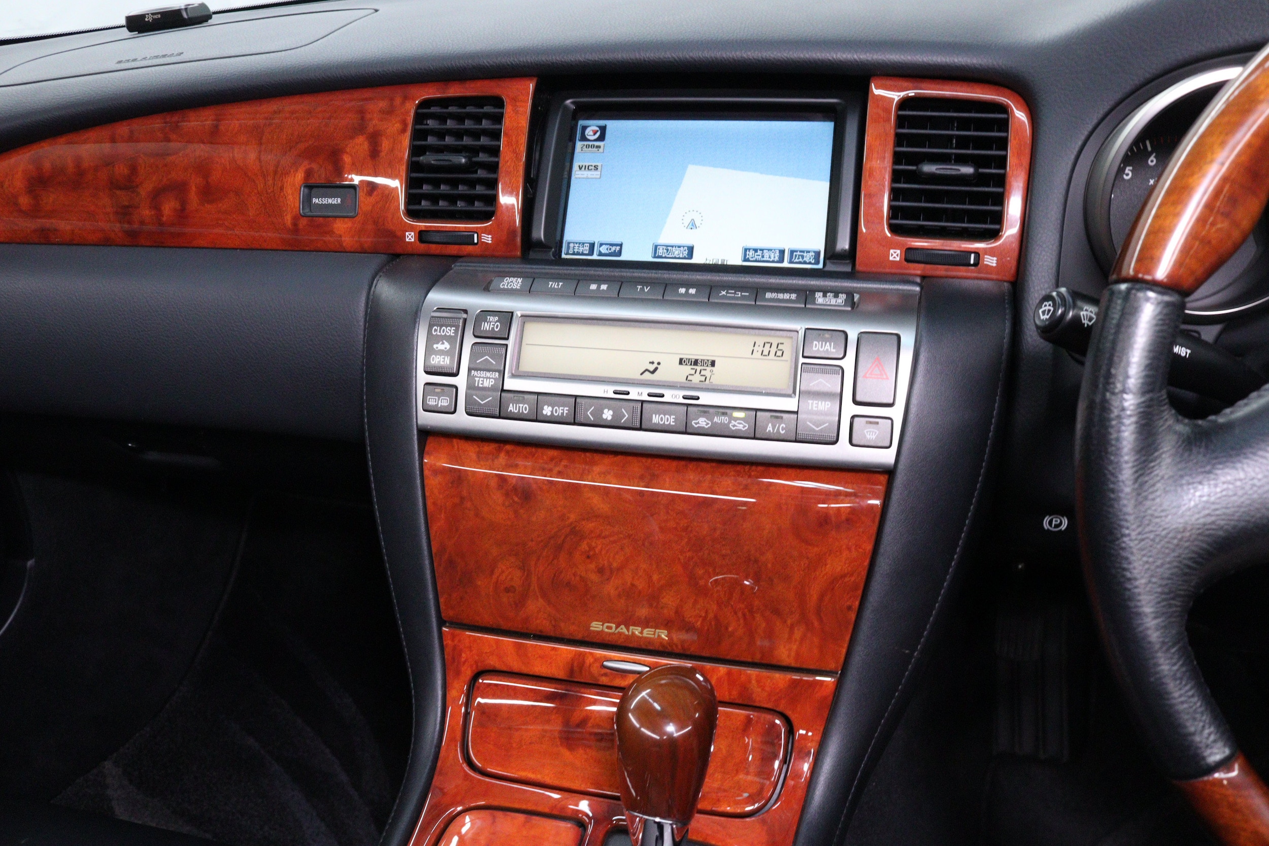 2001 Toyota Soarer 430 SCV 18