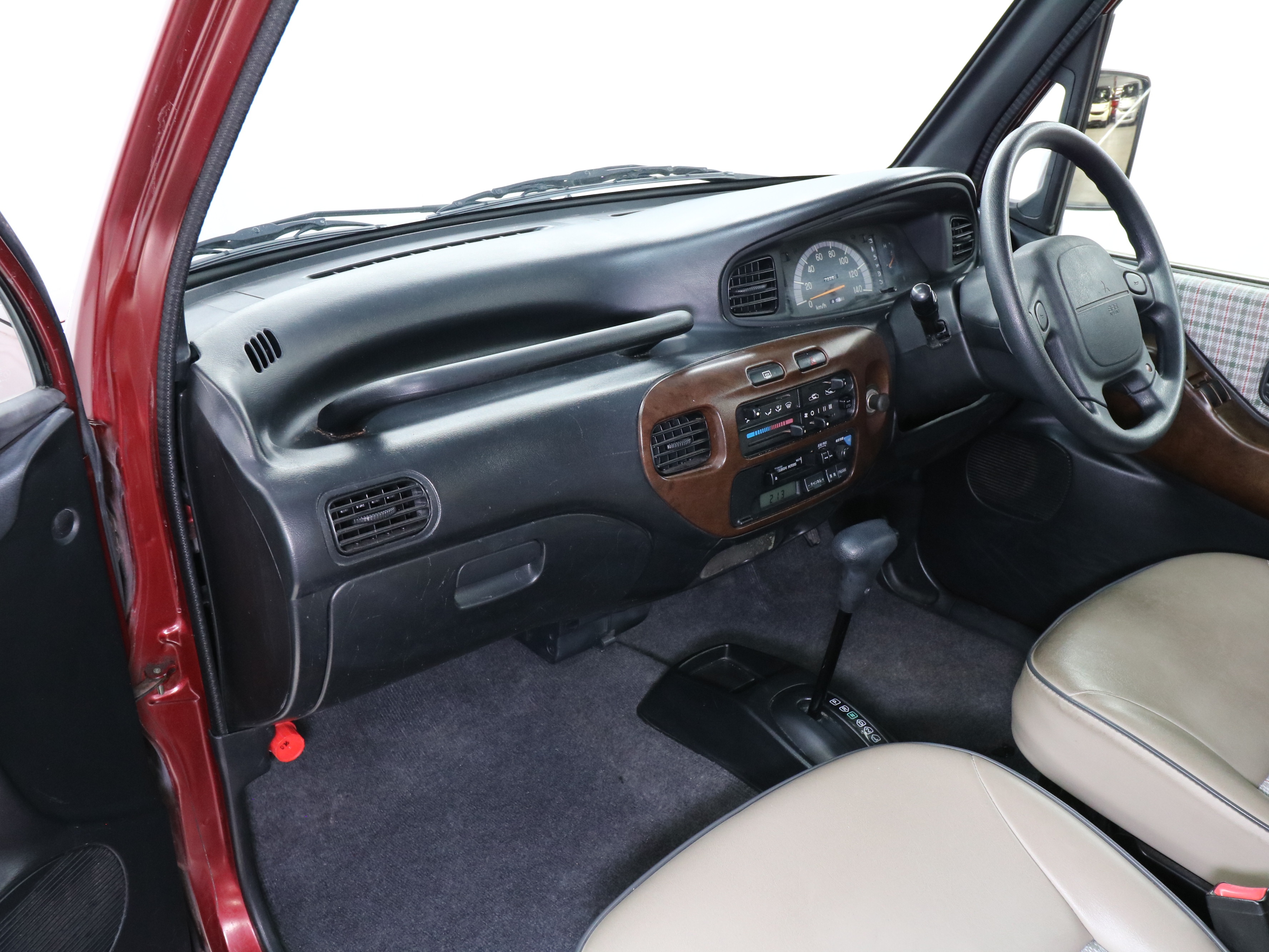 1997 Mitsubishi Minica 14