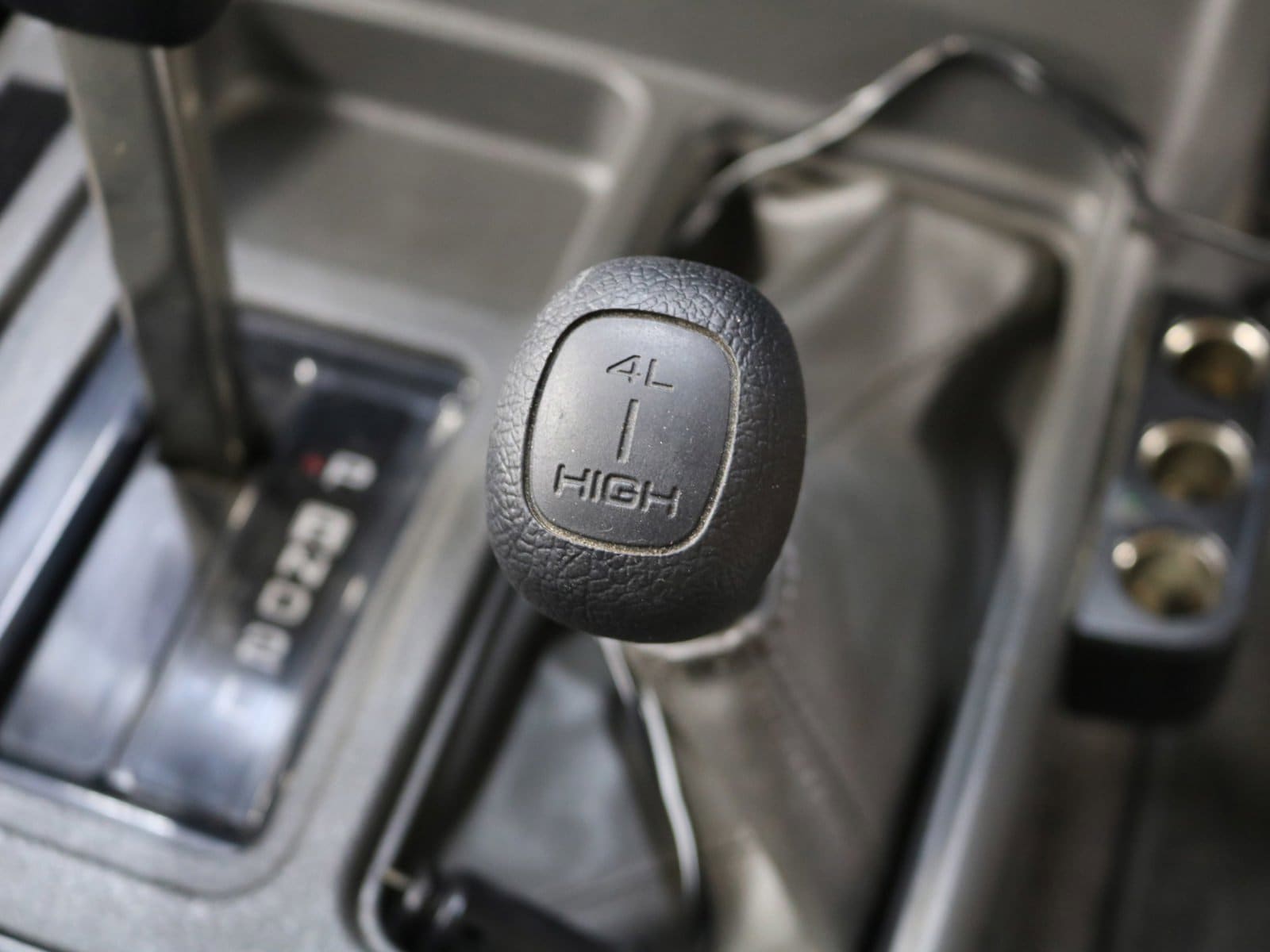 1998 Isuzu Bighorn 18