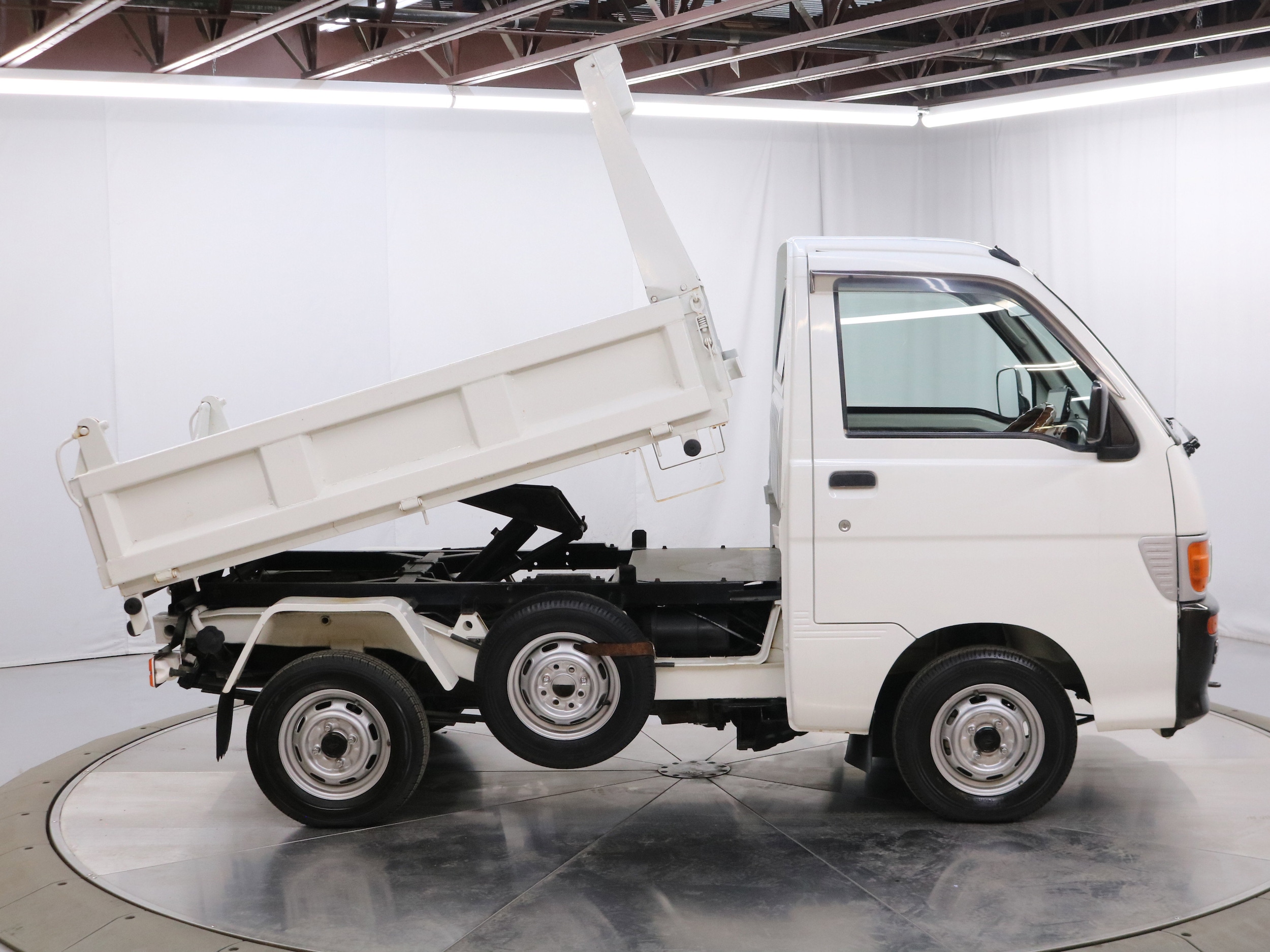 1998 Daihatsu Hijet 16