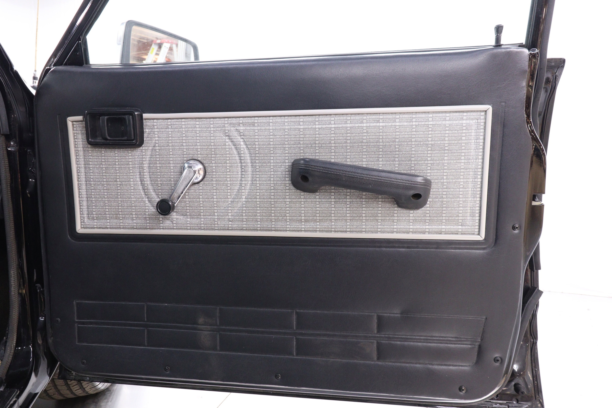 1985 Nissan 720 18