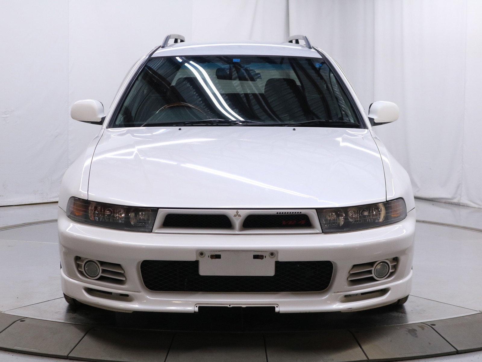 1998 Mitsubishi Legnum 3