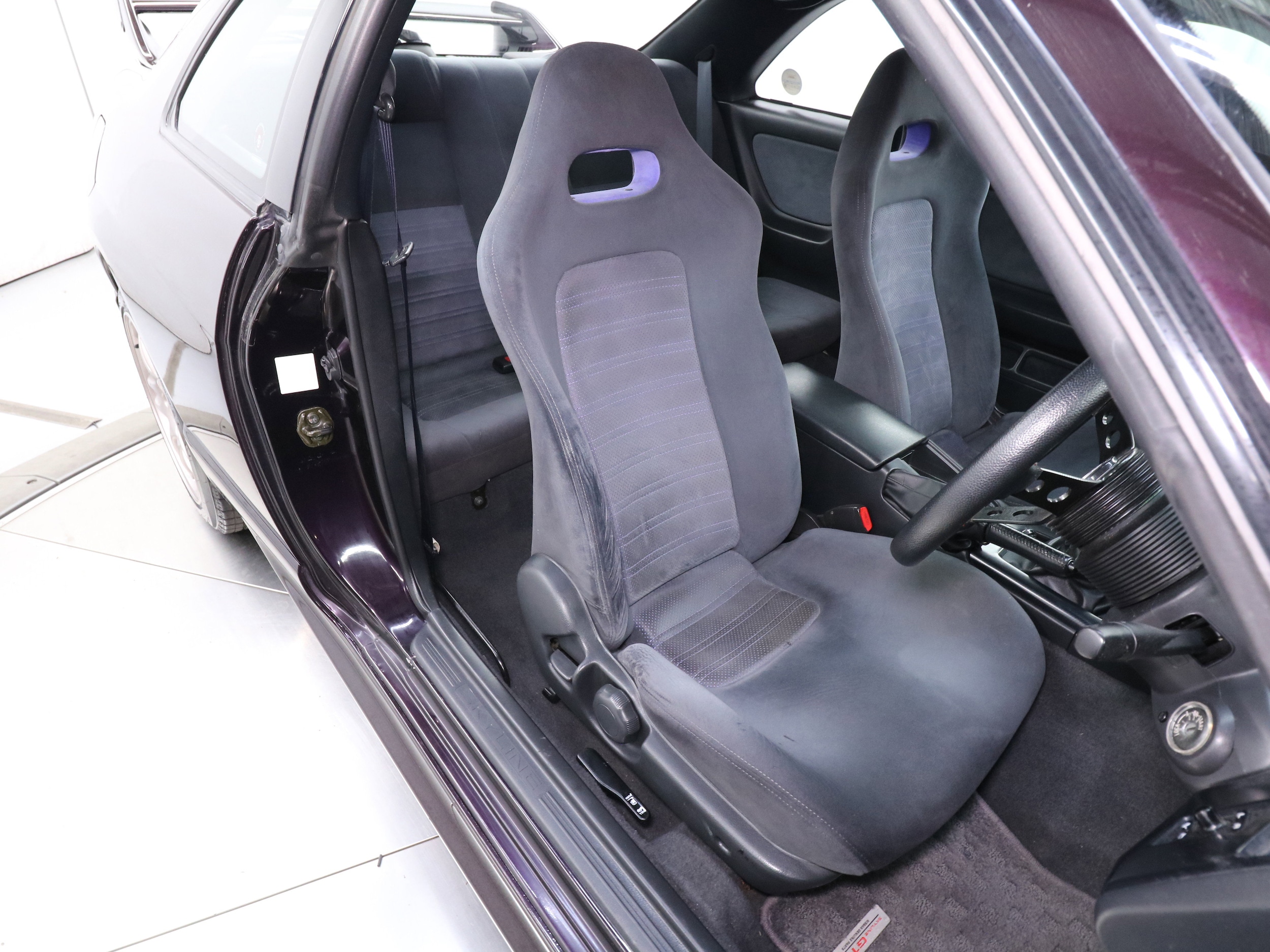 1995 Nissan Skyline 17
