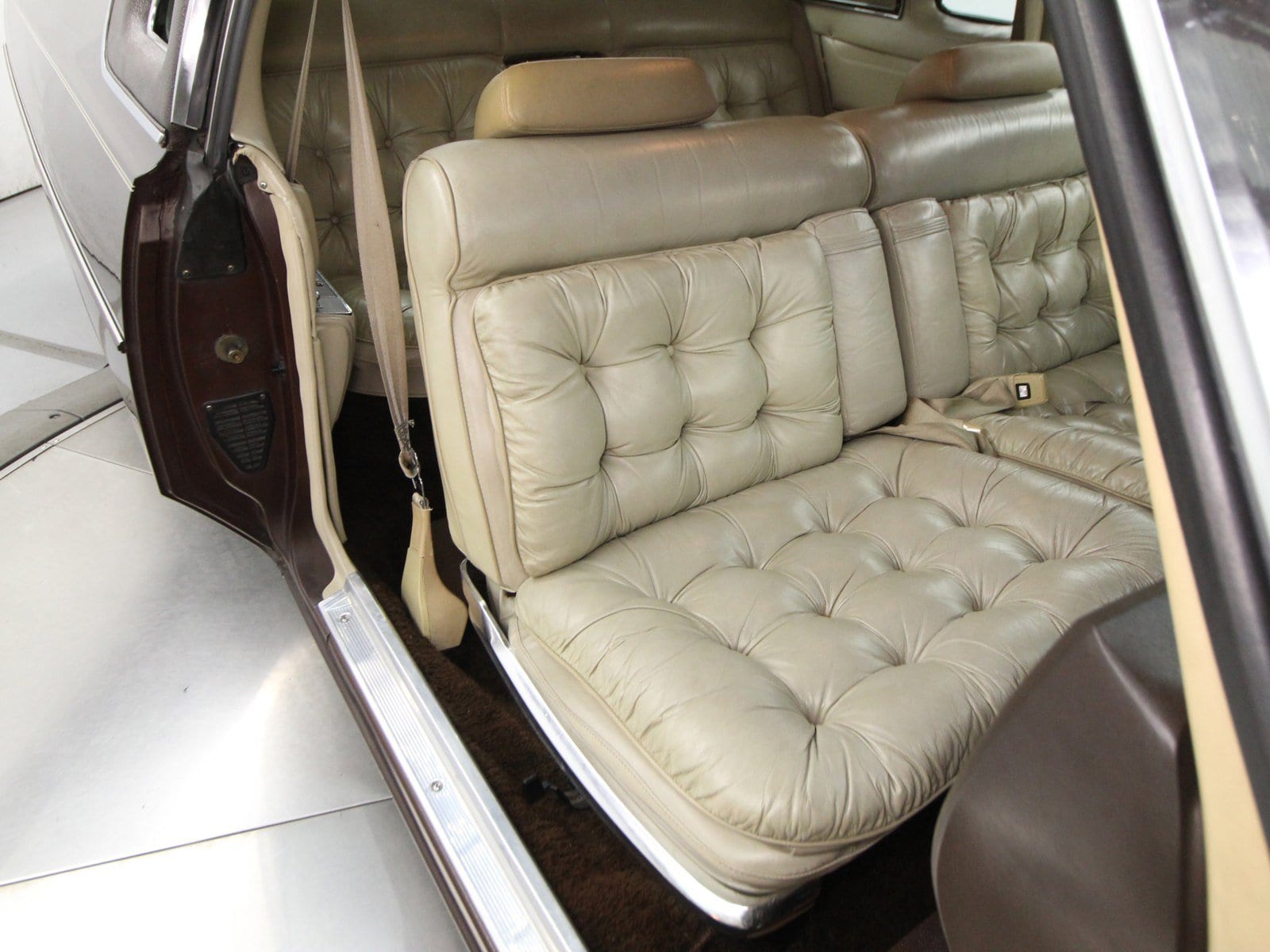 1975 Chrysler Imperial 30