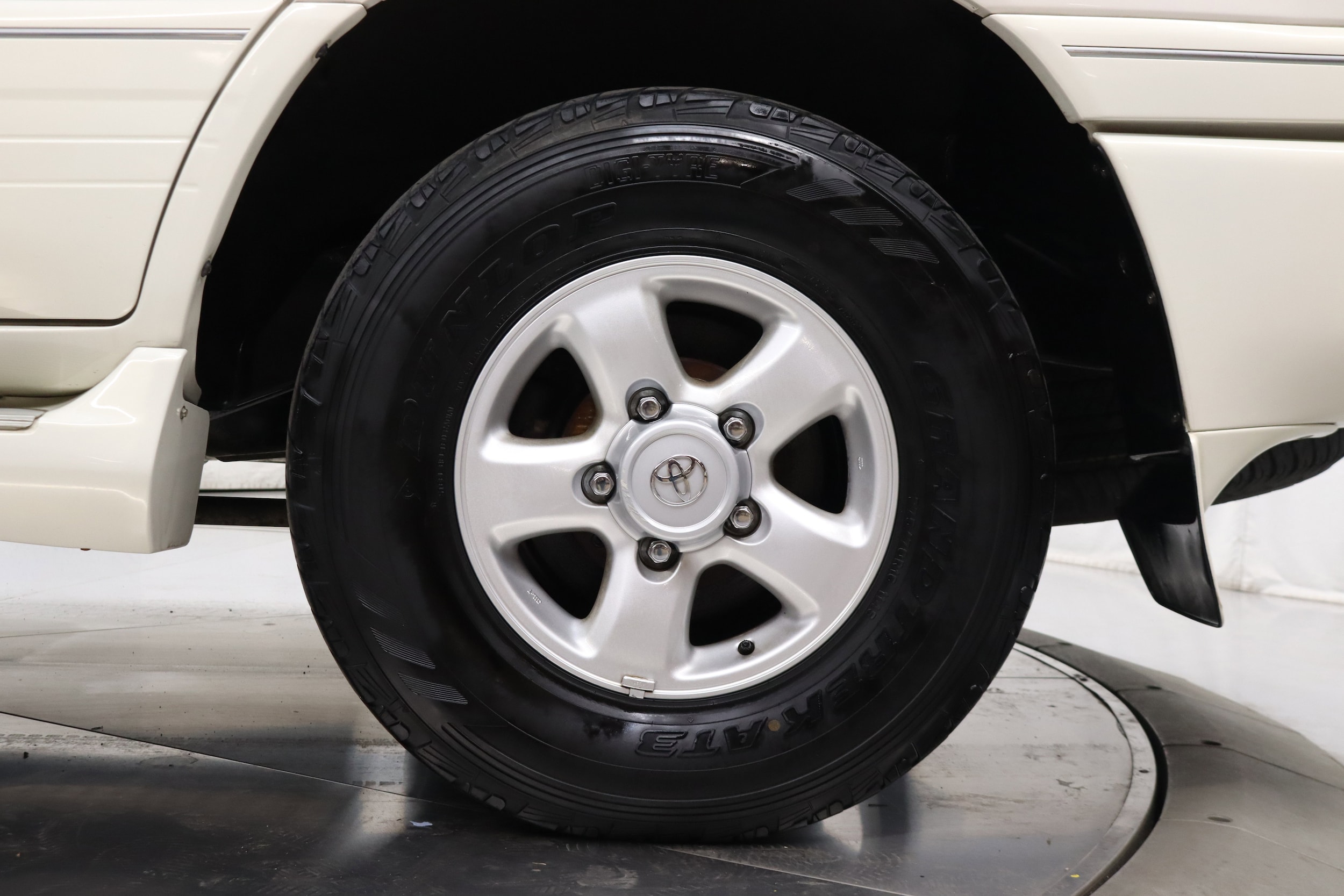 2000 Toyota Land Cruiser 35