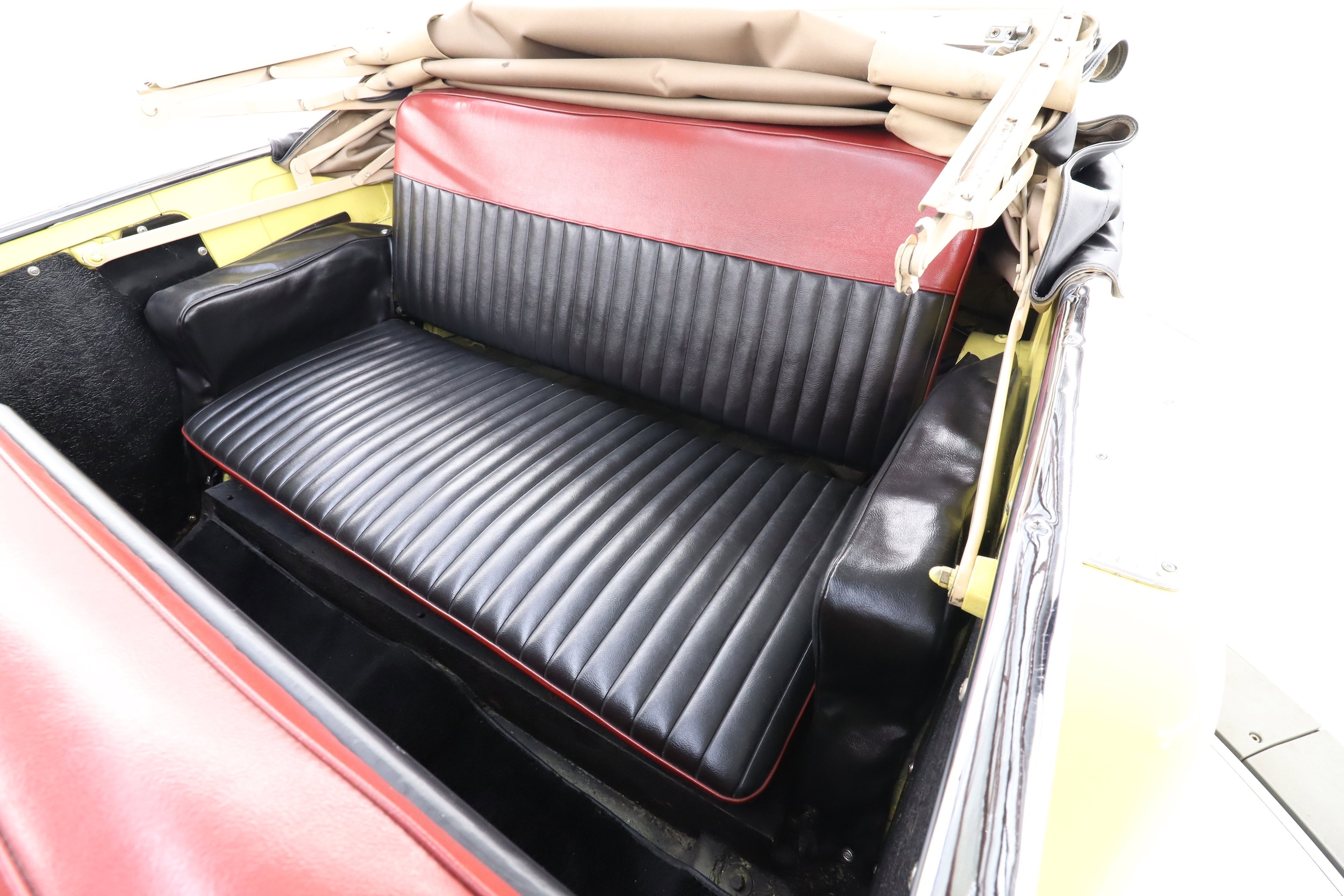 1950 Willys Jeepster 23