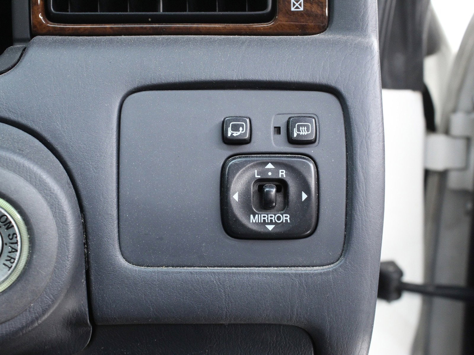 1997 Toyota Crown 48