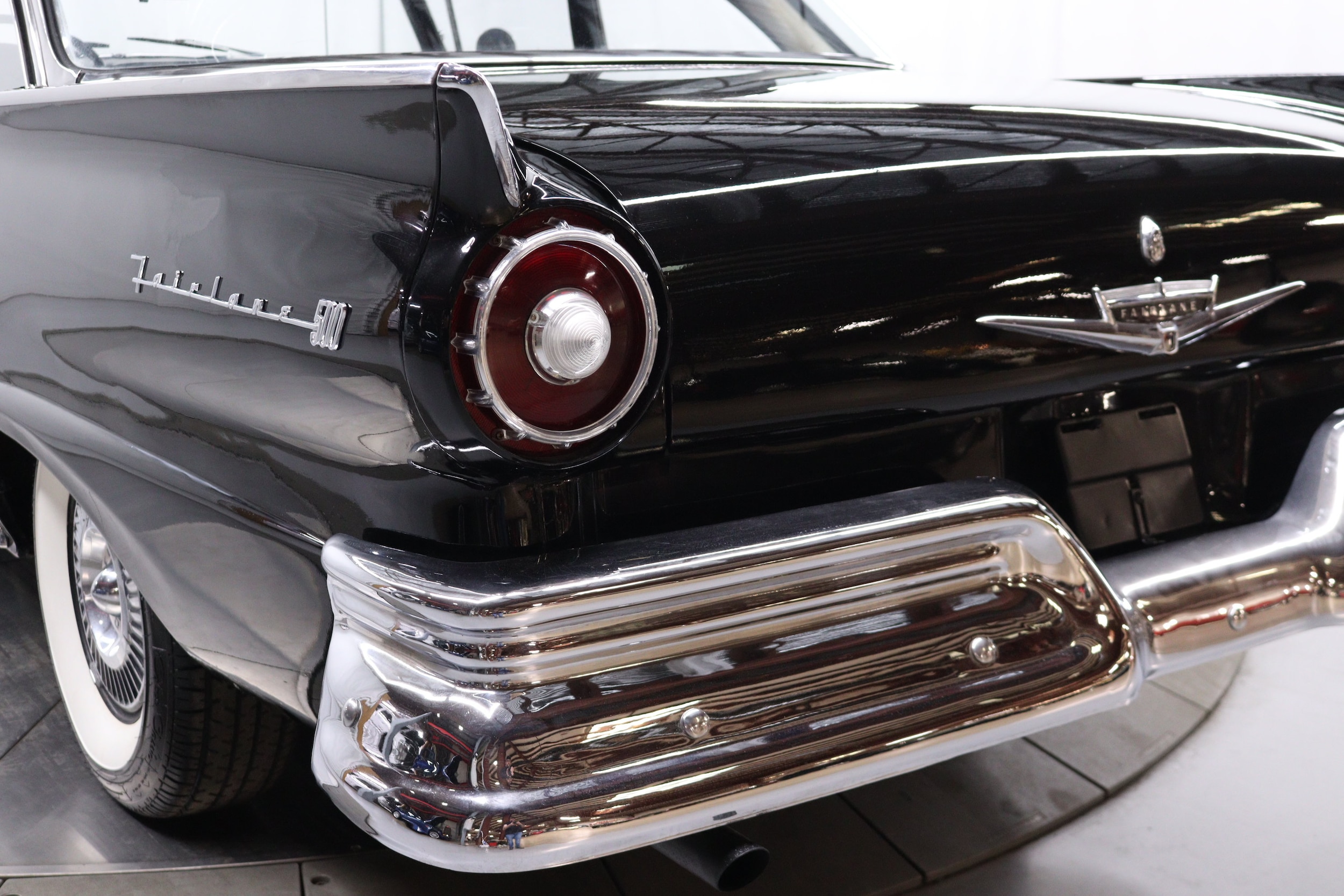 1957 Ford Fairlane 56