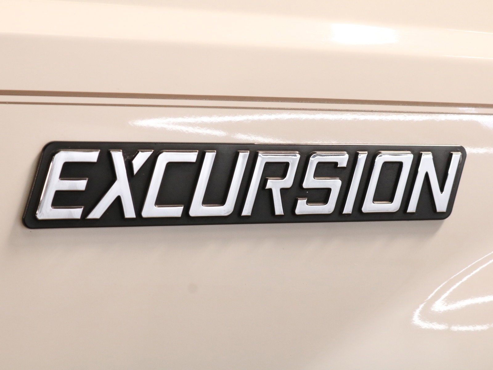 2000 Ford Excursion 68
