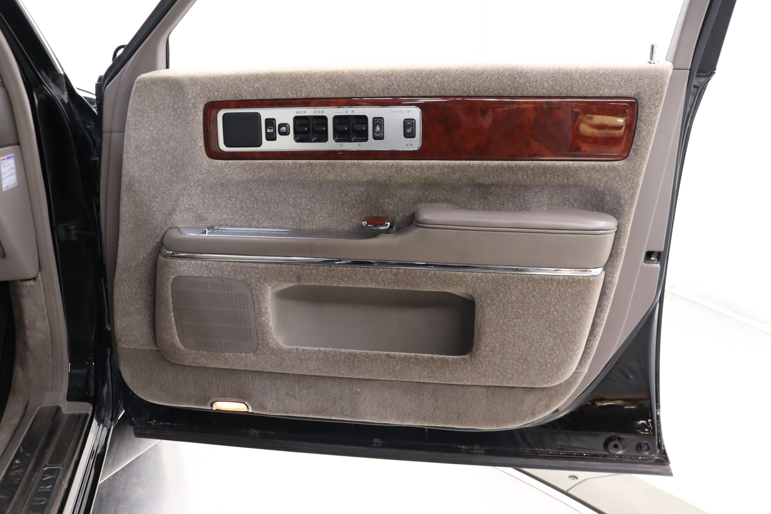 1997 Toyota Century 22