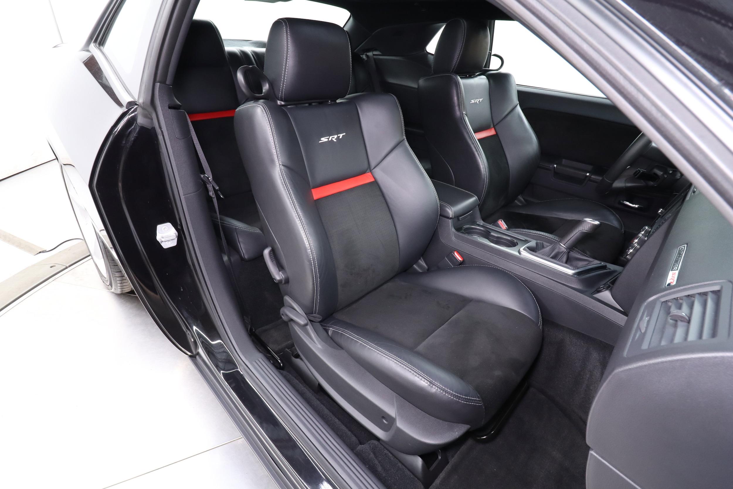 2010 Dodge Challenger 21